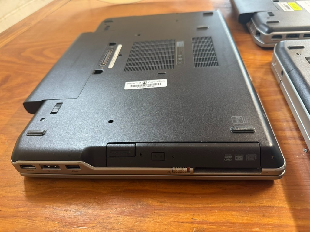 Lot 3-Dell Latitude E6530 15.6″ incl. Intel i7-3520M 16gb RAM (No drives, No AC)