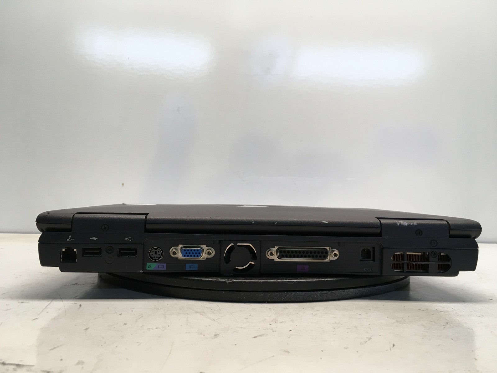Dell Inspiron 2650 Intel Mobile Pentium 4-M 1.7GHz 384 MB NO HDD/Battery Dim LCD