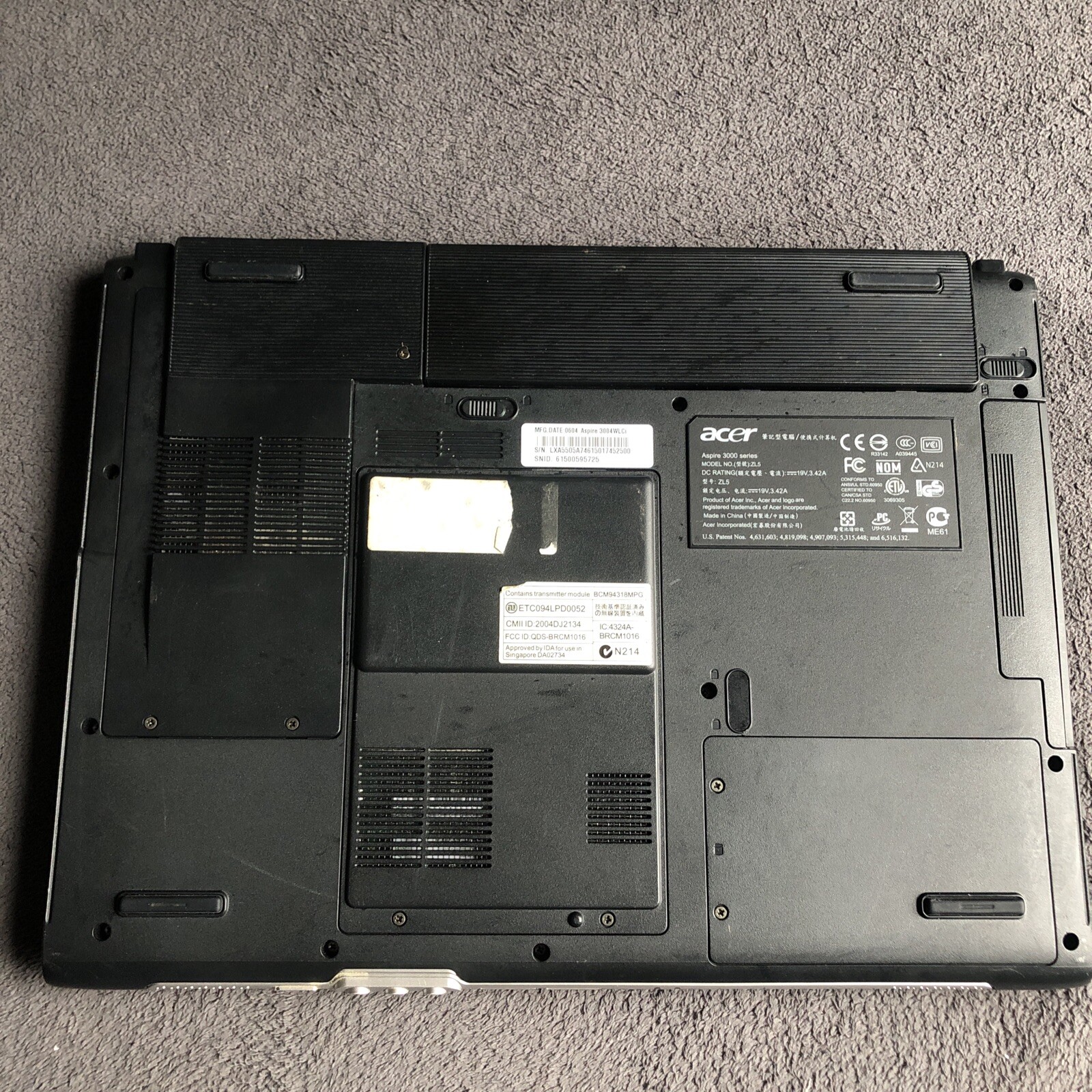 Acer Aspire 3000 3004WLCi Laptop AMD Sempron 512MB RAM+60GB HDD – NEEDS WORK
