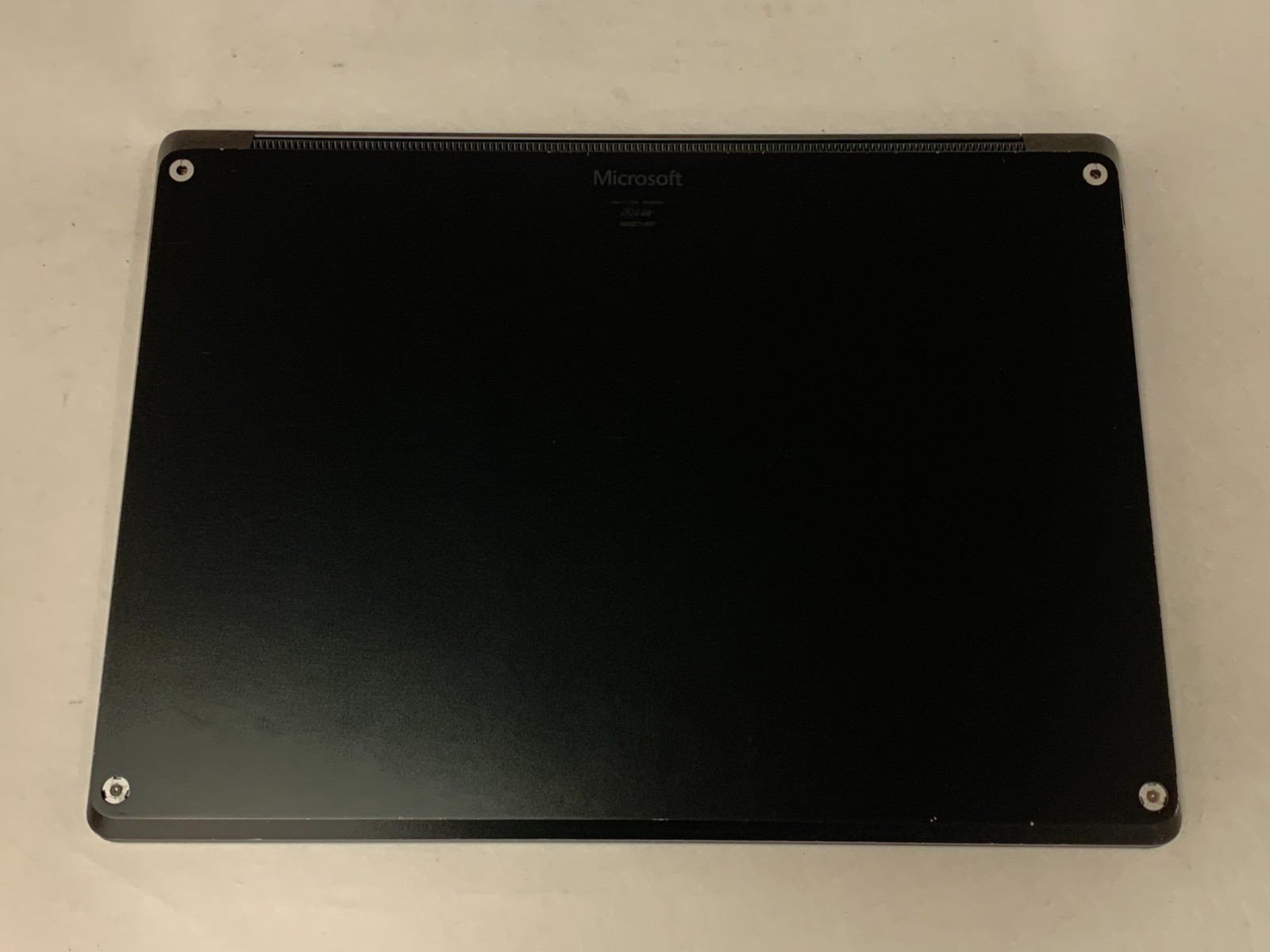 Microsoft Surface Laptop 4 i5-1145G7 2.6GHz 16GB 128GB NVMe W11P Mod. 1951 Read