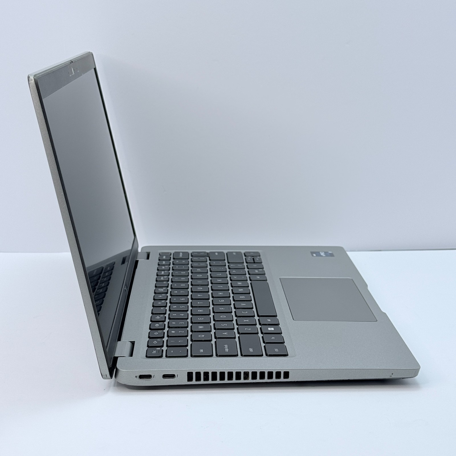 Dell Latitude 5430 14″ i7 1.8GHz 16GB RAM 256GB SSD W11 | Silver | VERY GOOD |