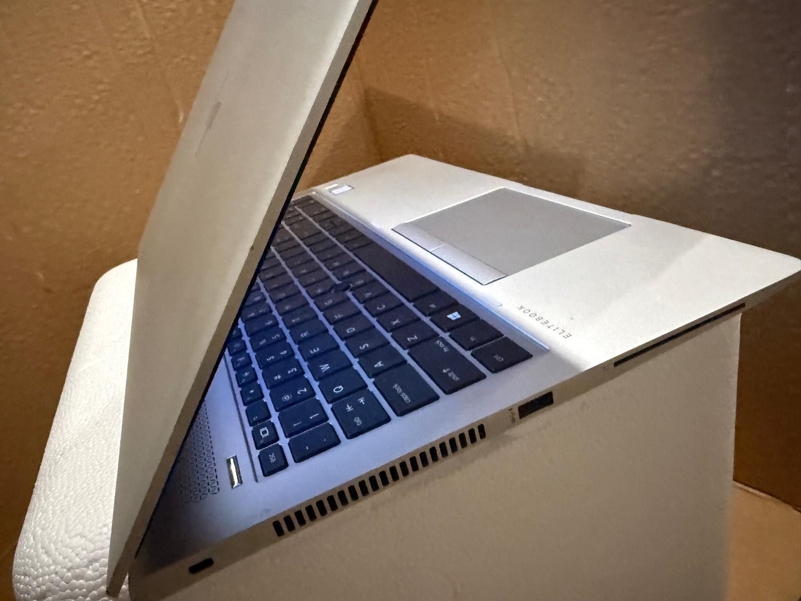 HP EliteBook 850 G5 Core i5-8350U 1.90GHz 8GB RAM 256GB WINDOWS 11 PRO, WEBCAM