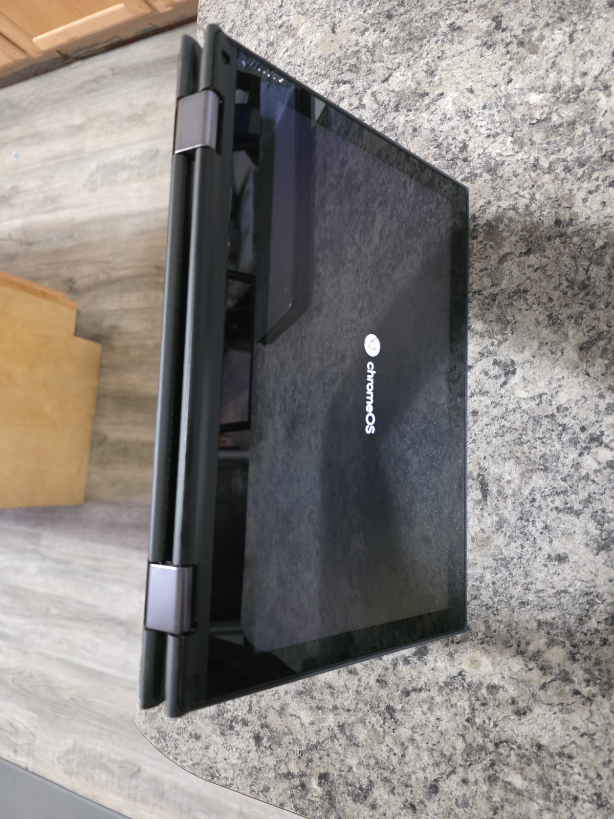 Lenovo 300e Chromebook 2nd Gen Intel Celeron 11.6″ Touchscreen Black Chrome OS
