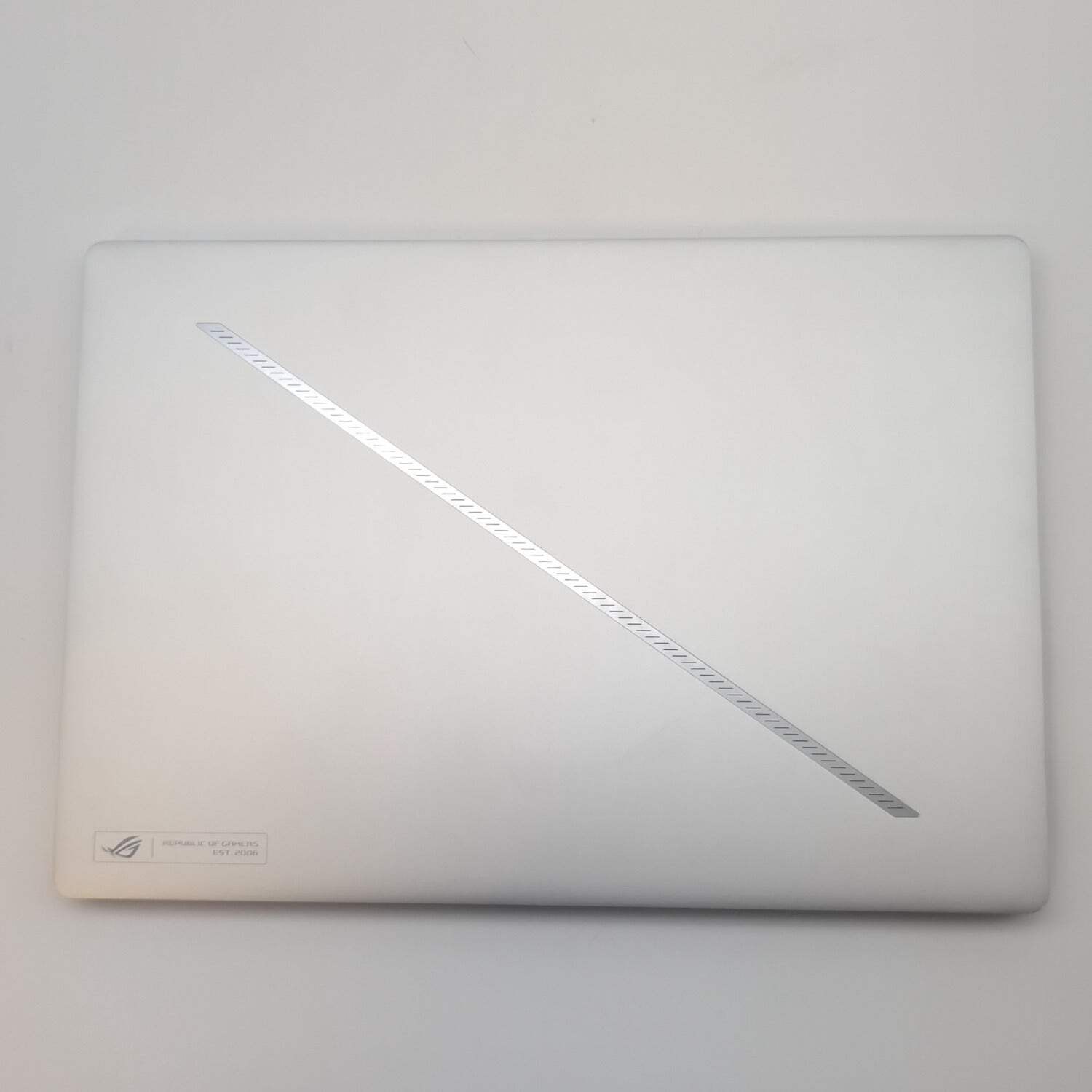 Asus ROG Zephyrus G16 16″Core Ultra 7 3.8GHz 16GB RAM 512GB SSD GeForce RTX 4060