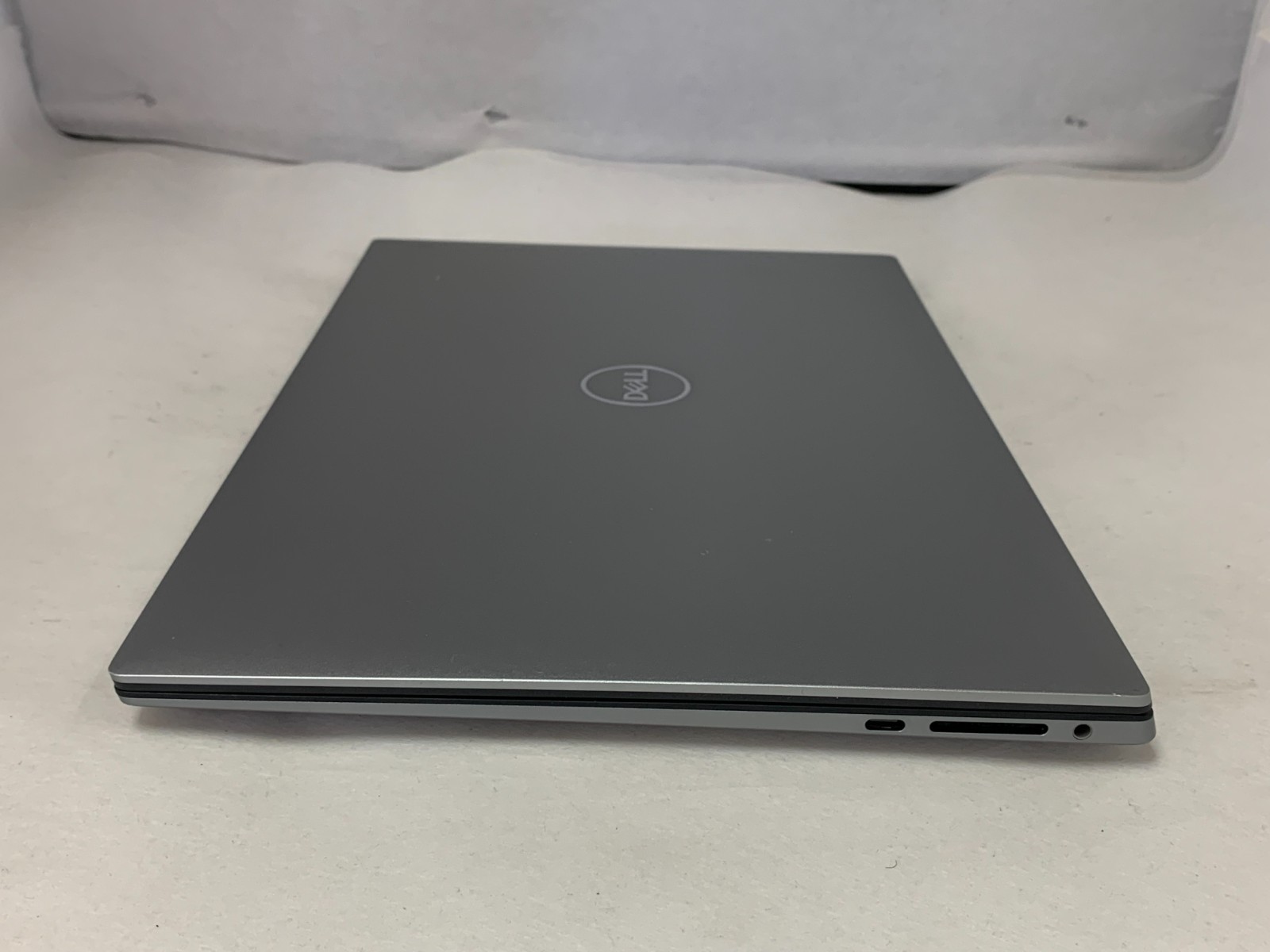 Dell Precision 5570 15.6″ UHD+ Touch i7-12800H 32GB 512GB NVMe NVIDIA RTX A2000