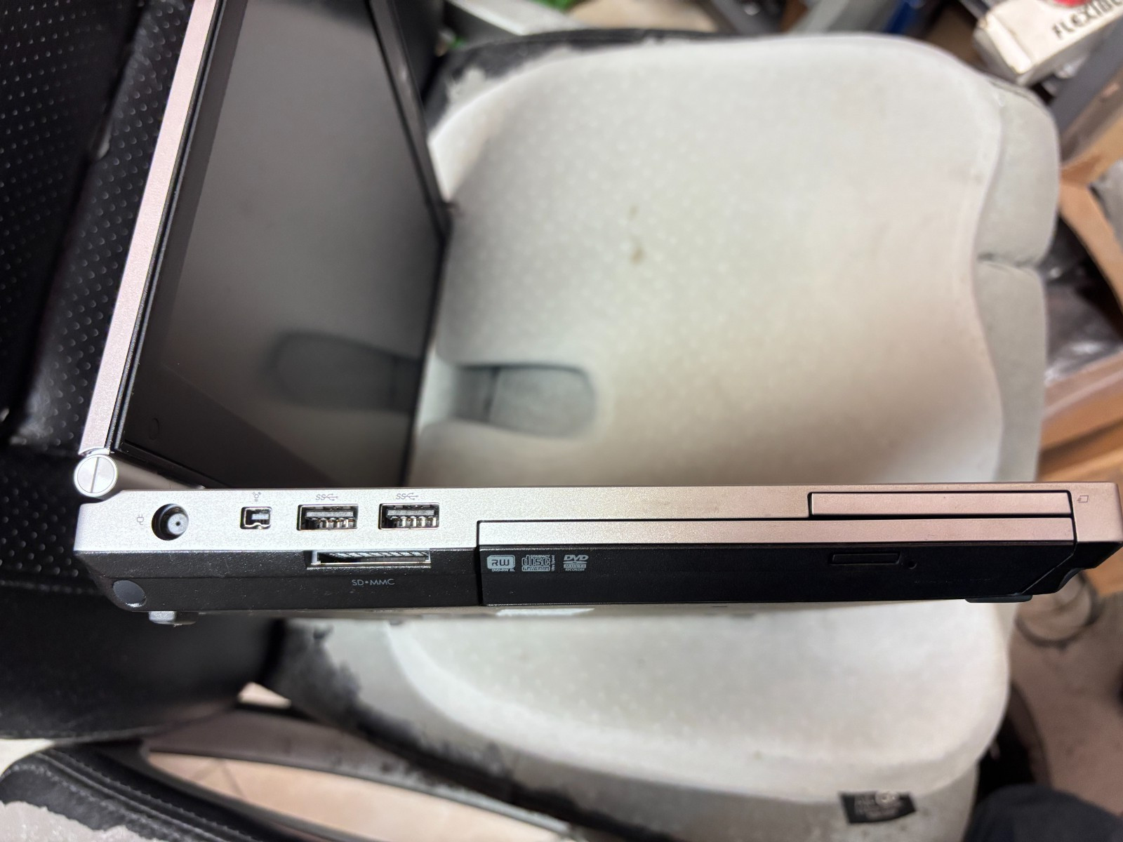 HP Elitebook 8460p i7/8GB/320GB/AMD Video defected/Win11Pro