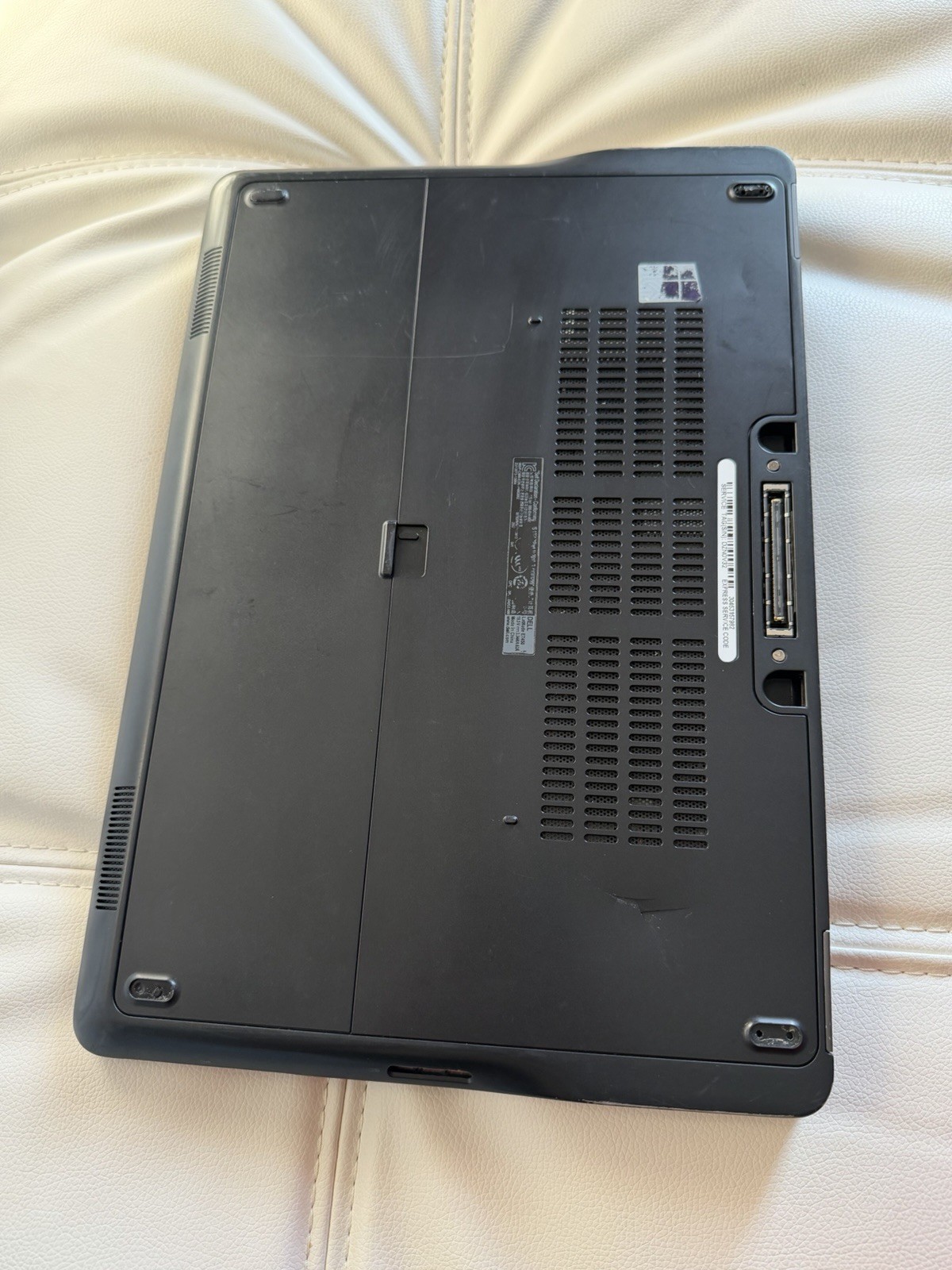 Dell Latitude E7450 14″ Core i7-vPro 2.6GHz 16GB RAM 256GB SSD WIN 11