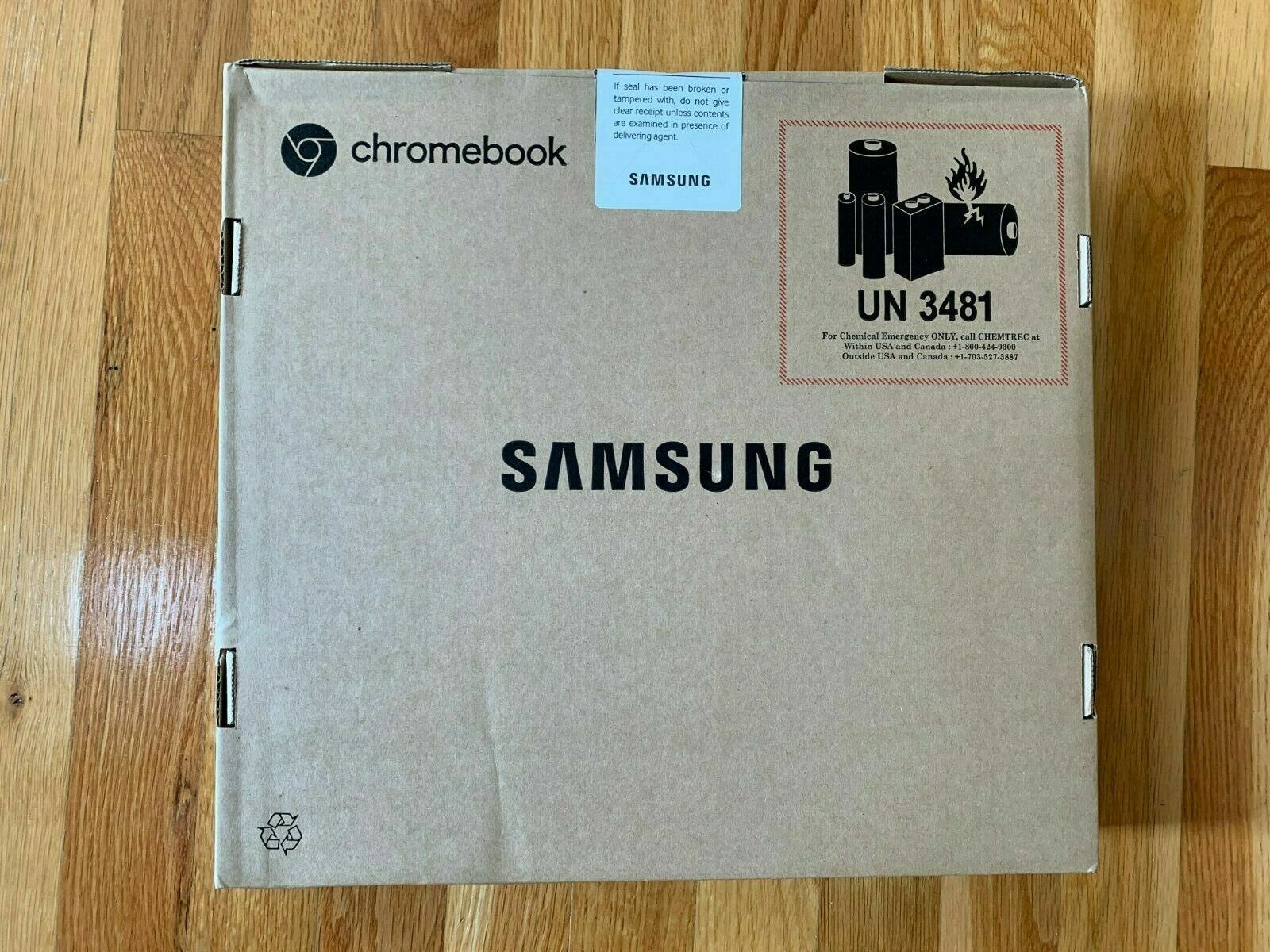 Samsung 12.2″ FHD 16:10 Touch 2-in-1 Chromebook Plus V2 (4G, 64G) XE520QAB-K04US