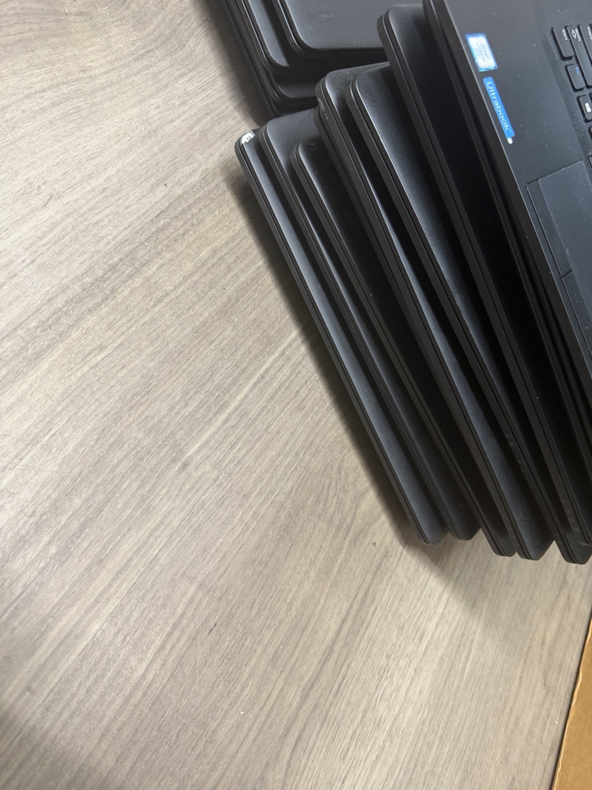 Dell Latitude E7470 i5-6TH Gen | No Drive | 4GB RAM | No OS | Lot of 10