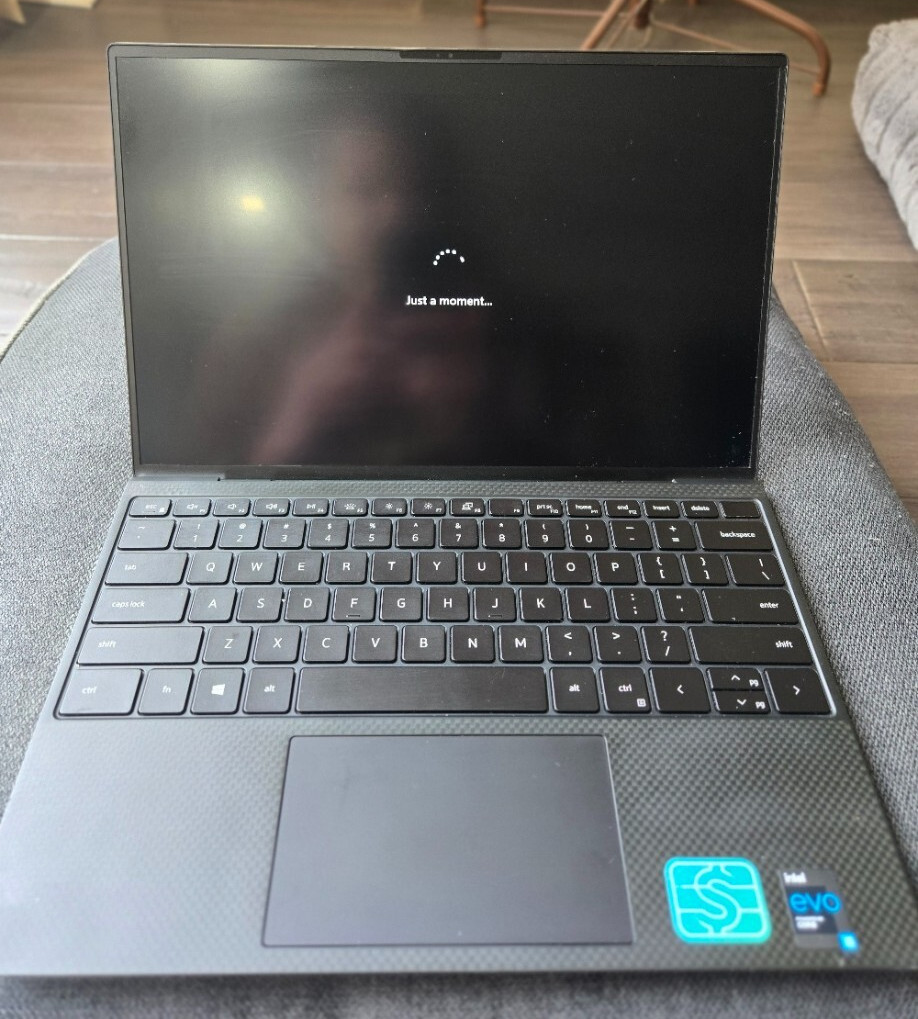 Dell XPS 9310 13 13.4 Core i5 FHD+ Laptop 8GB RAM 256GB SSD