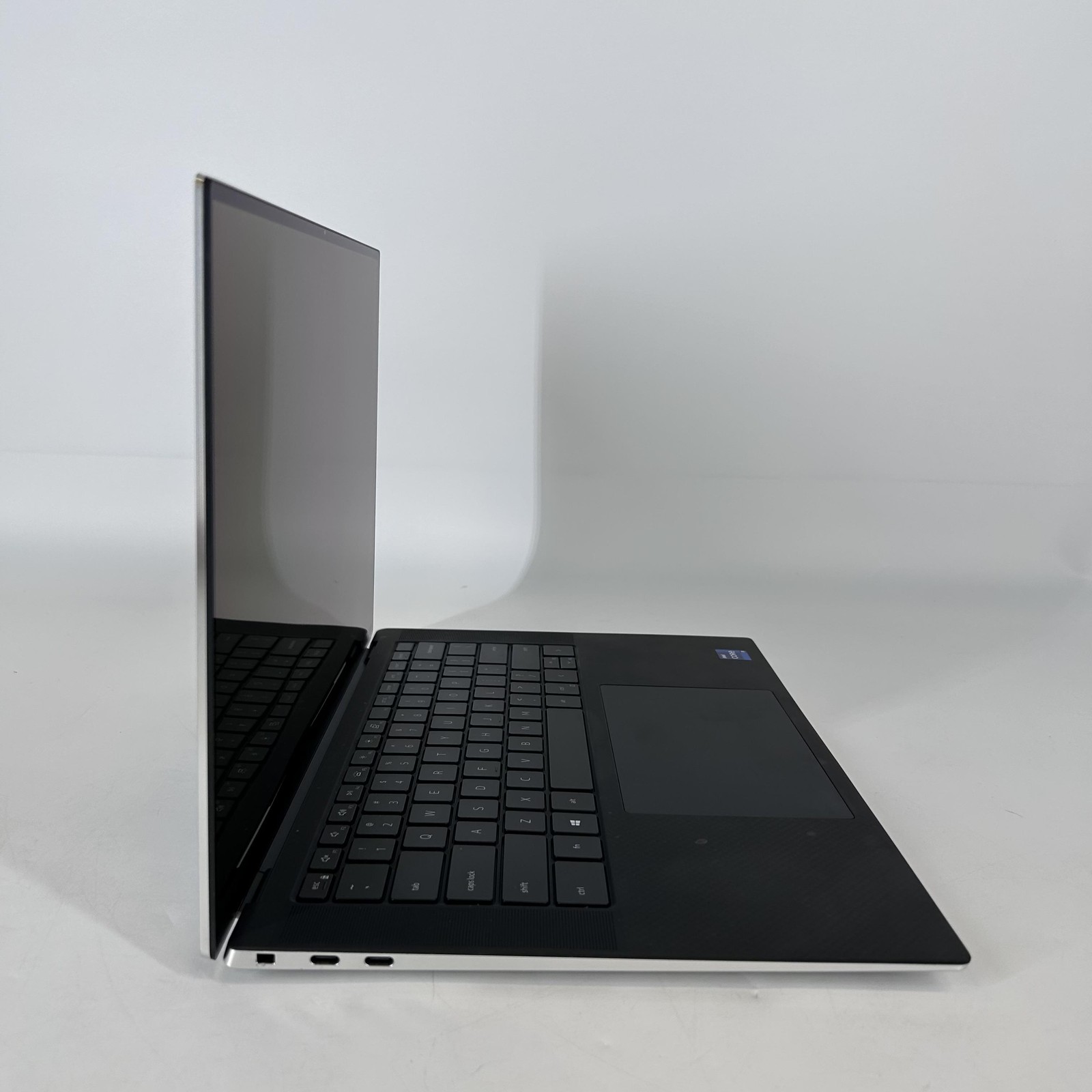 Dell XPS 15 9510 3.5K TOUCH i9-11900H 2.50GHz 16GB 1TB SSD NVIDIA RTX 3050 Ti