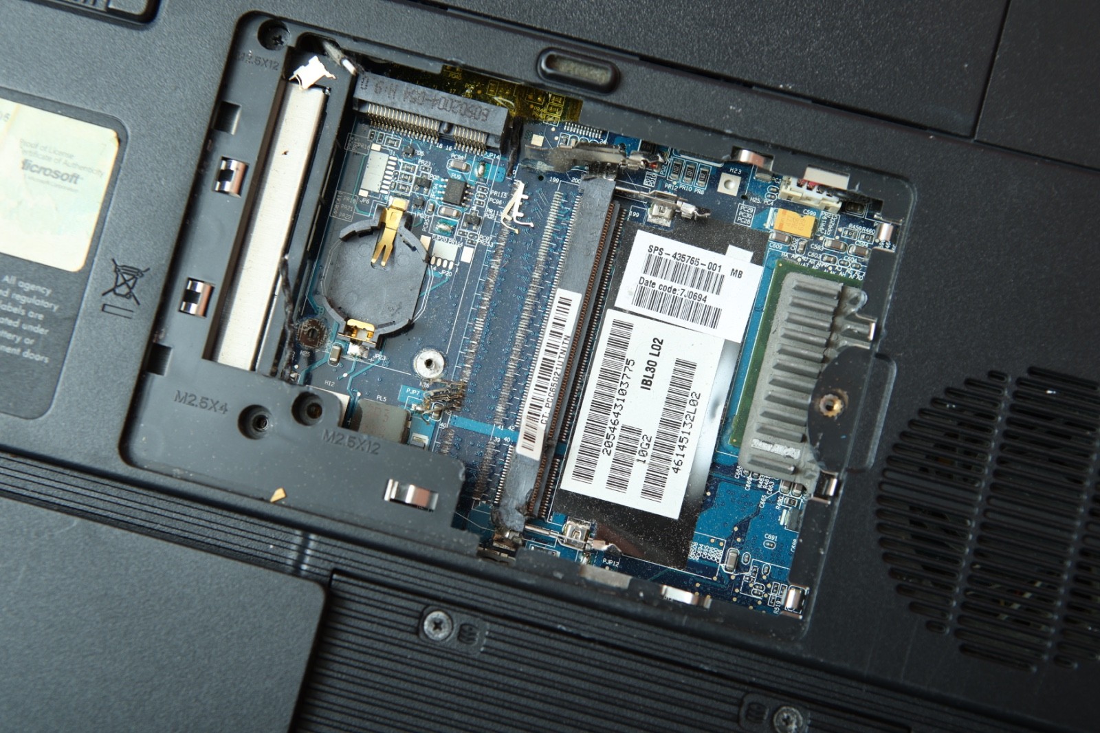 Compaq Presario C300 Laptop for Parts or Repair