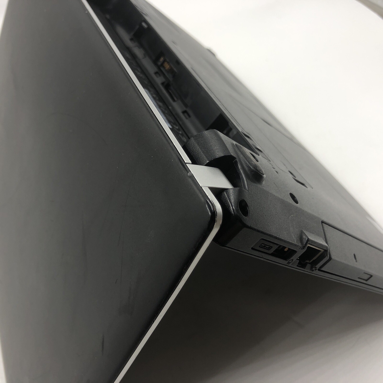 Lenovo Thinkpad E440 Laptop i3-4000M 2.4 4GB NO HDD/OS Bad Display/Keyboard PART