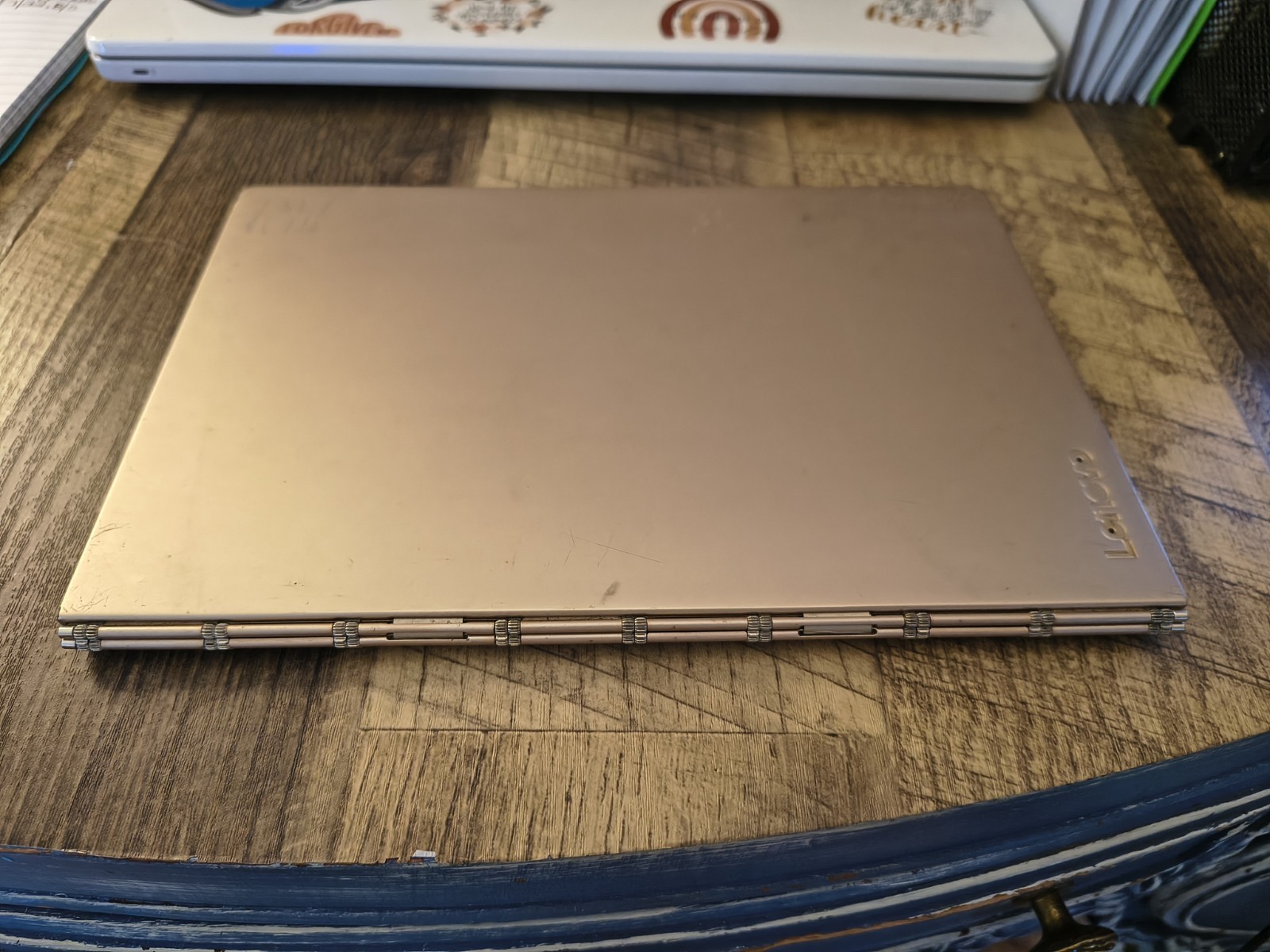 Lenovo Yoga Book YB1-X90F 64GB Wifi 10.1 In Champagne Gold Used