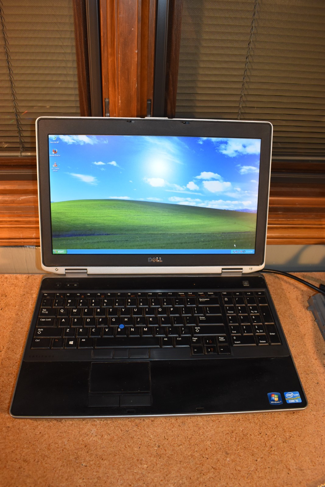 Dell Latitude E6530 Intel Core i5-3340M 500GB HD Windows XP Pro 32-bit DVD-RW