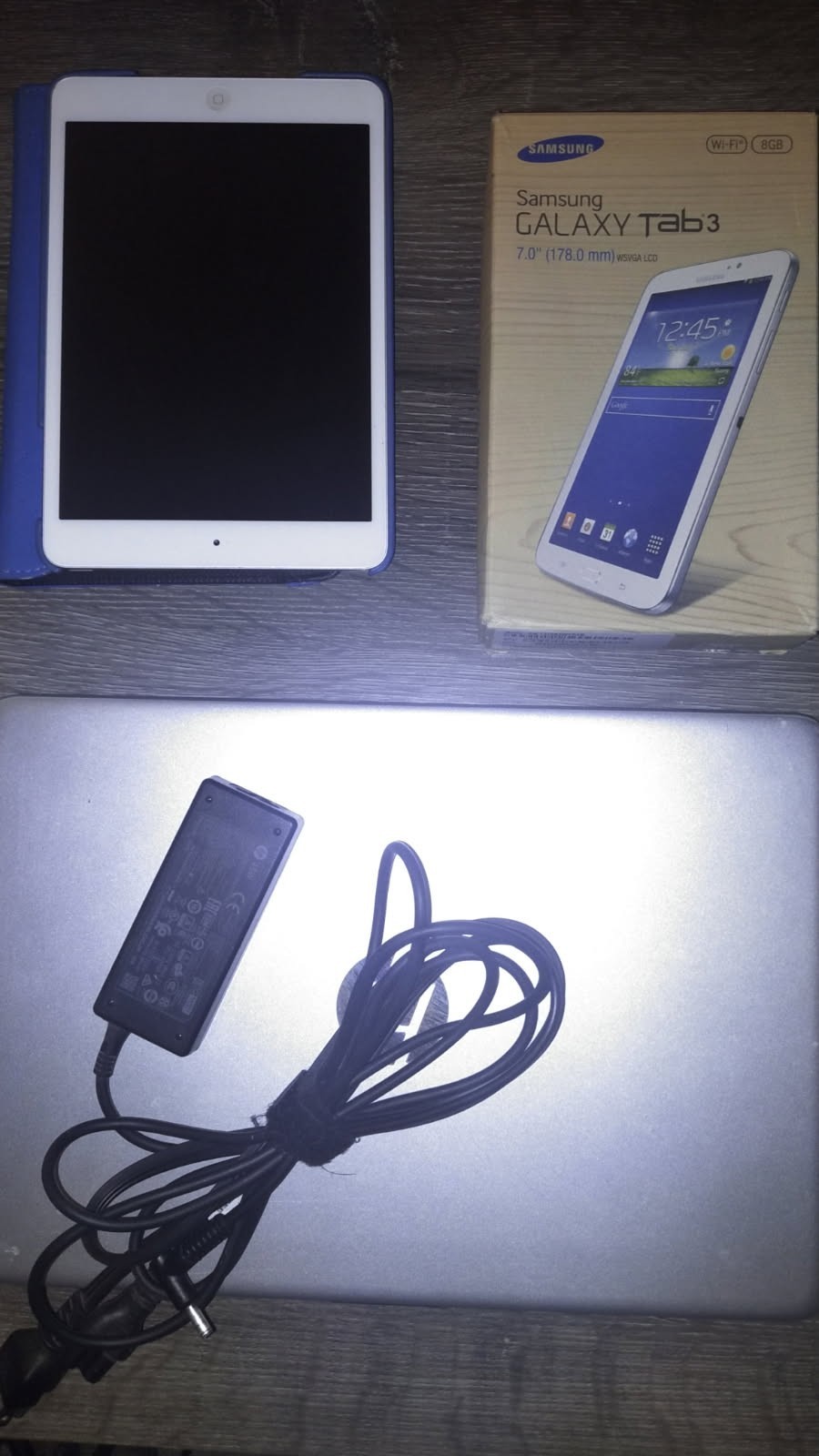 Apple iPad Mini 12.7GB Wi-Fi 7.9in A1432