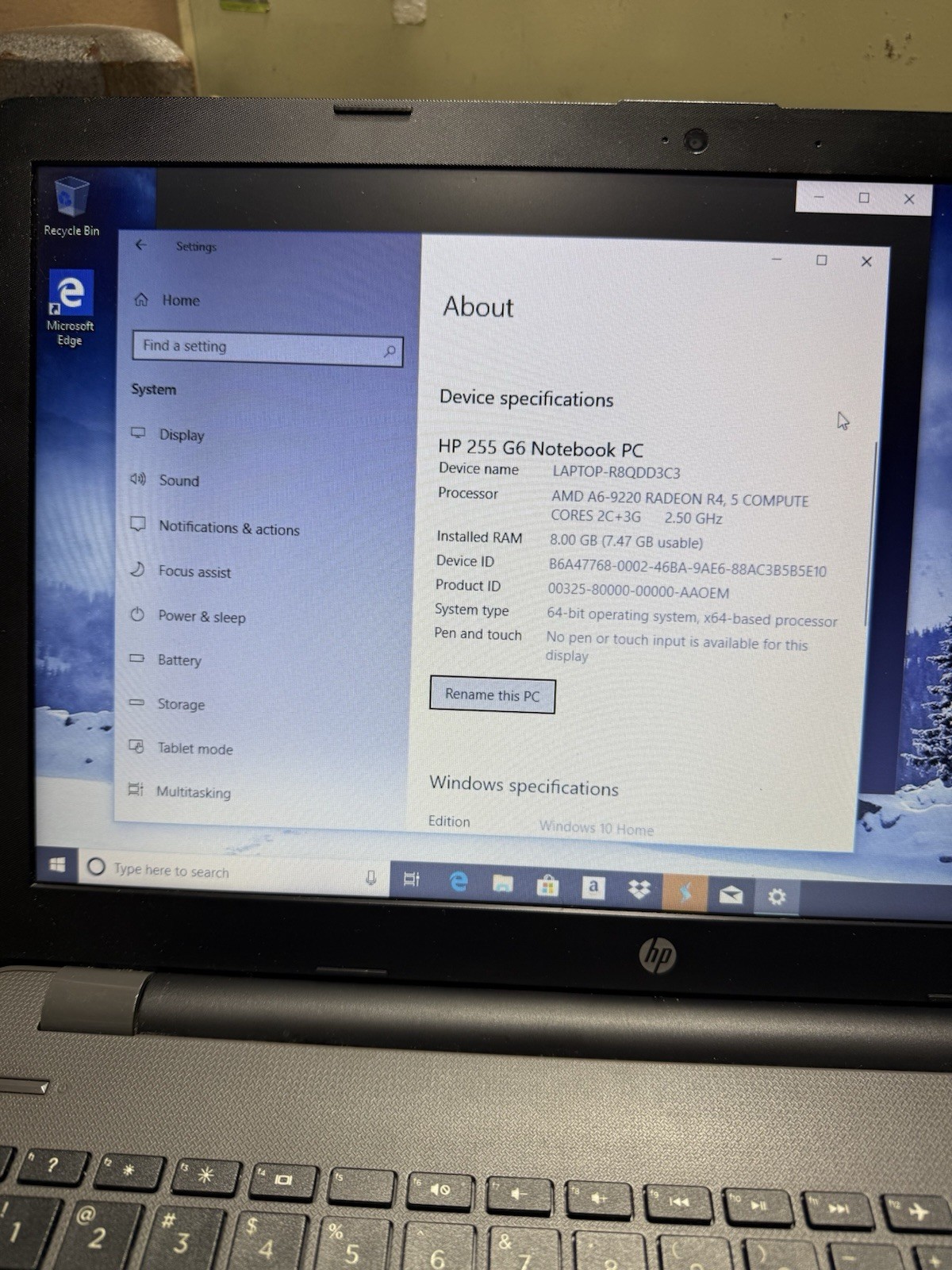 HP 255 G6 15.6 inch (500GB, AMD E-Series, 1.5GHz, 4GB) Notebook/Laptop – Black –