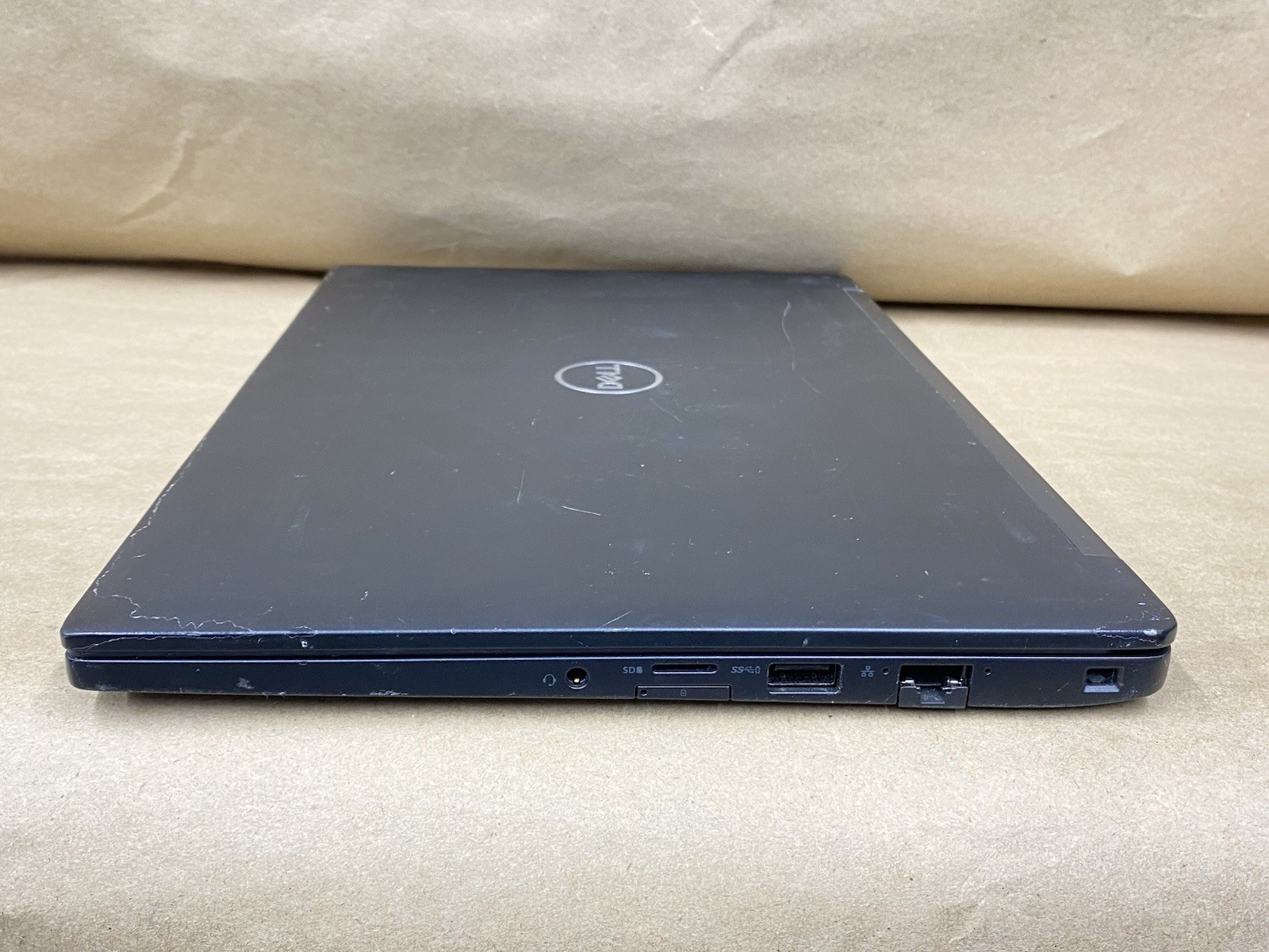 Dell Latitude 7290 – 12.5″ HD – i5-8250U – 4GB – 128GB SSD – Win 11 Pro – READ