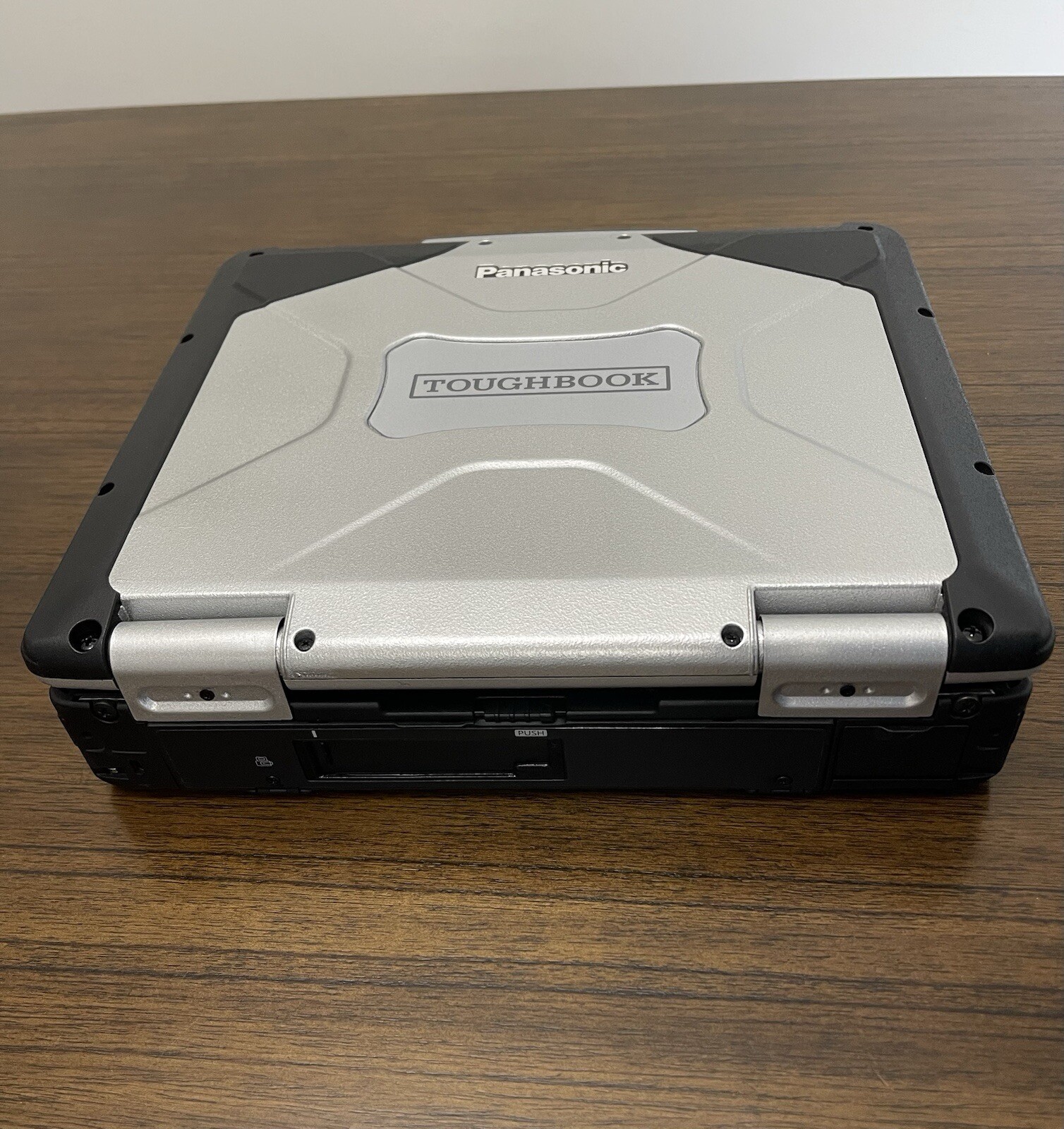5th Gen Panasonic Toughbook CF-31,1TB,16GB,MK5, DVD,4G,GPS Like New Windows 11