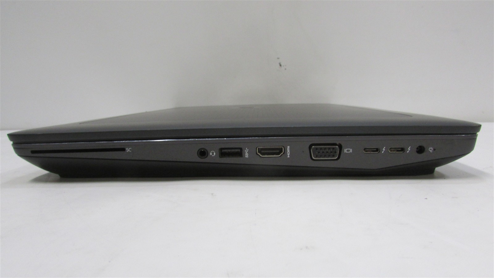 HP ZBook 17 G3 i7-6700HQ 2.6GHz 16GB RAM 512GB m.2 17″ Windows 10 Pro NO BAT