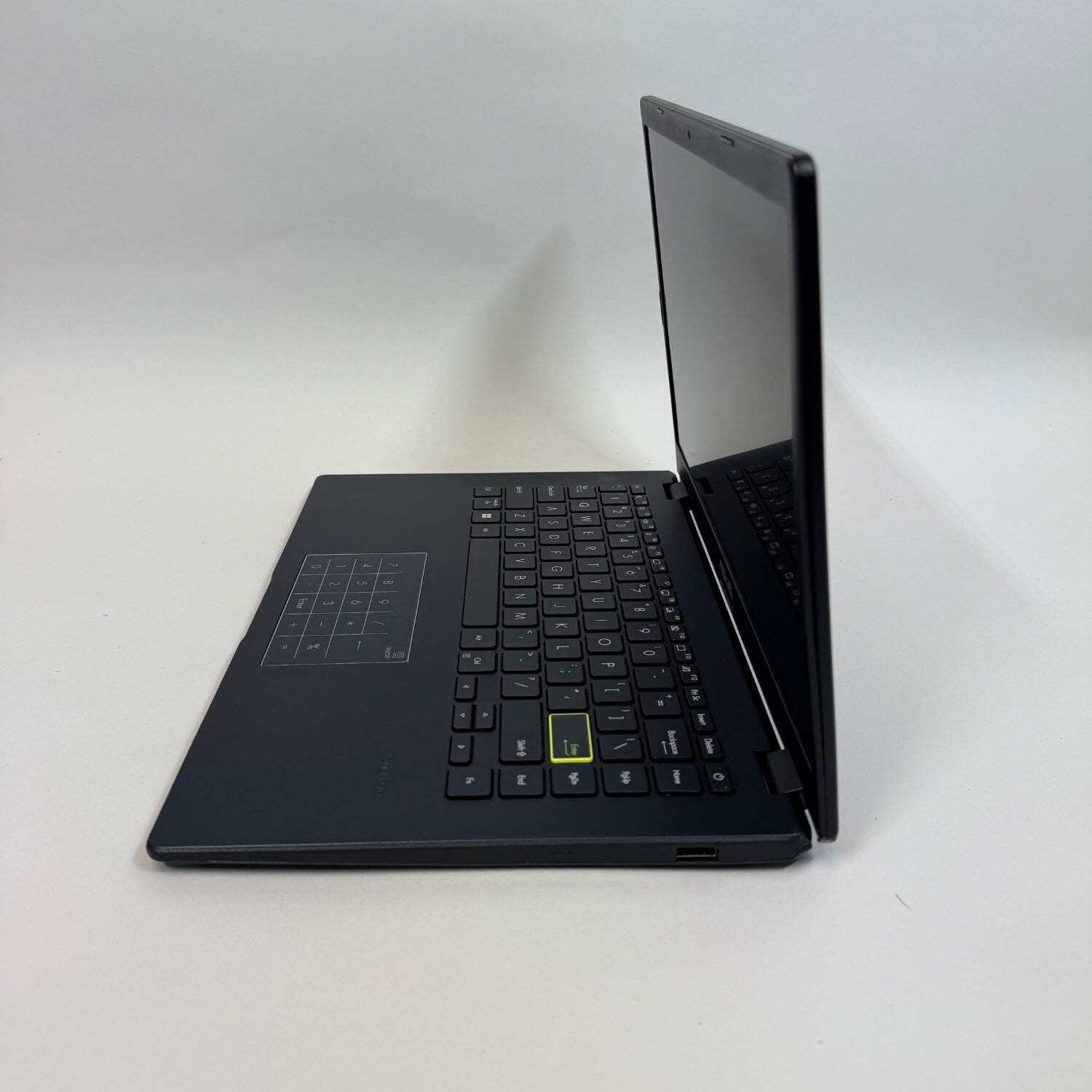 Broken Asus E14M NDXL 14″ Celeron N4020 1.1GHz 4GB RAM 64GB SSD Bad Battery