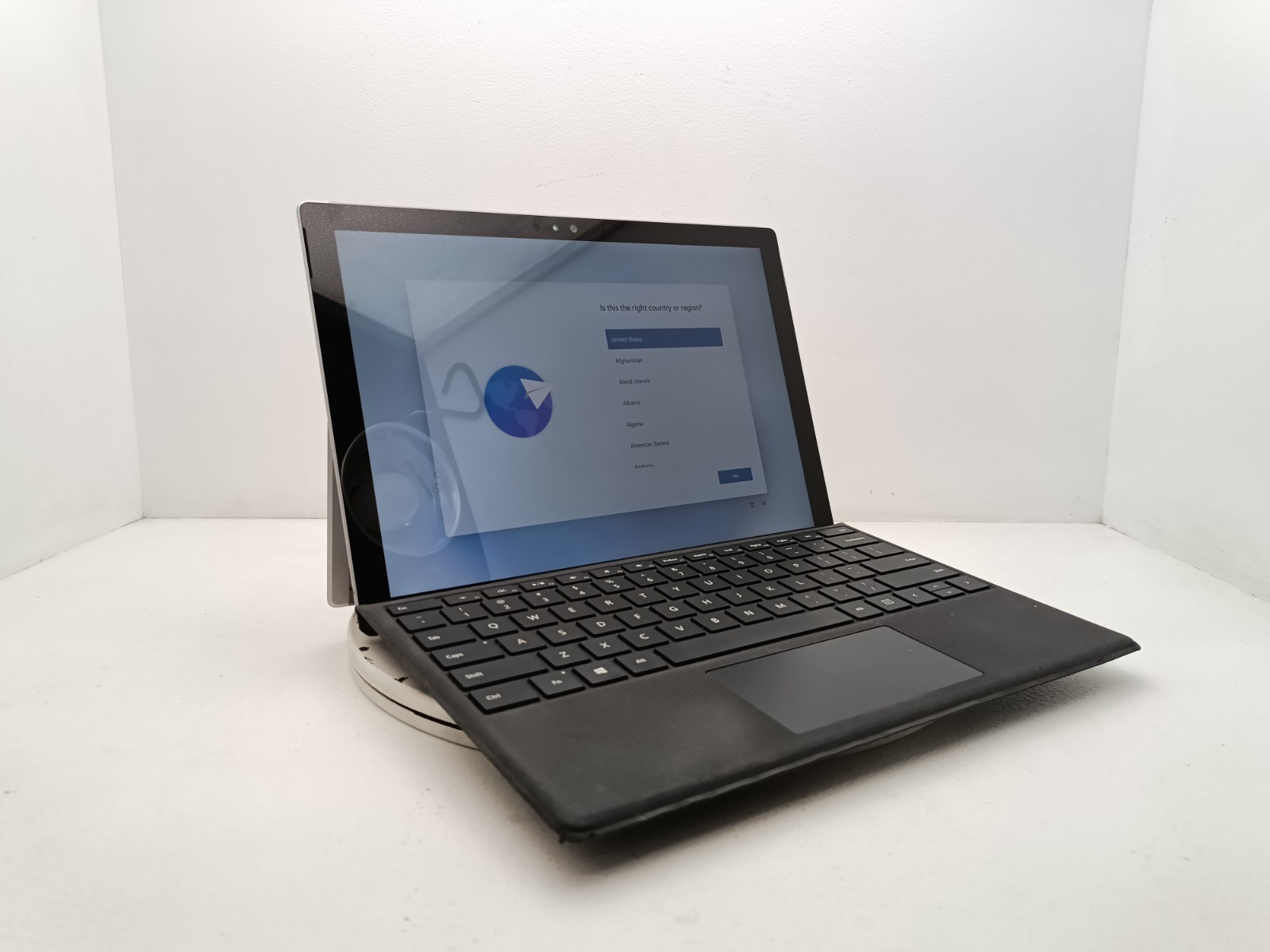 Microsoft Surface Pro 4 | 12.3″ | i5-6300U | 4GB 128GB SSD | Win 11 Pro #91