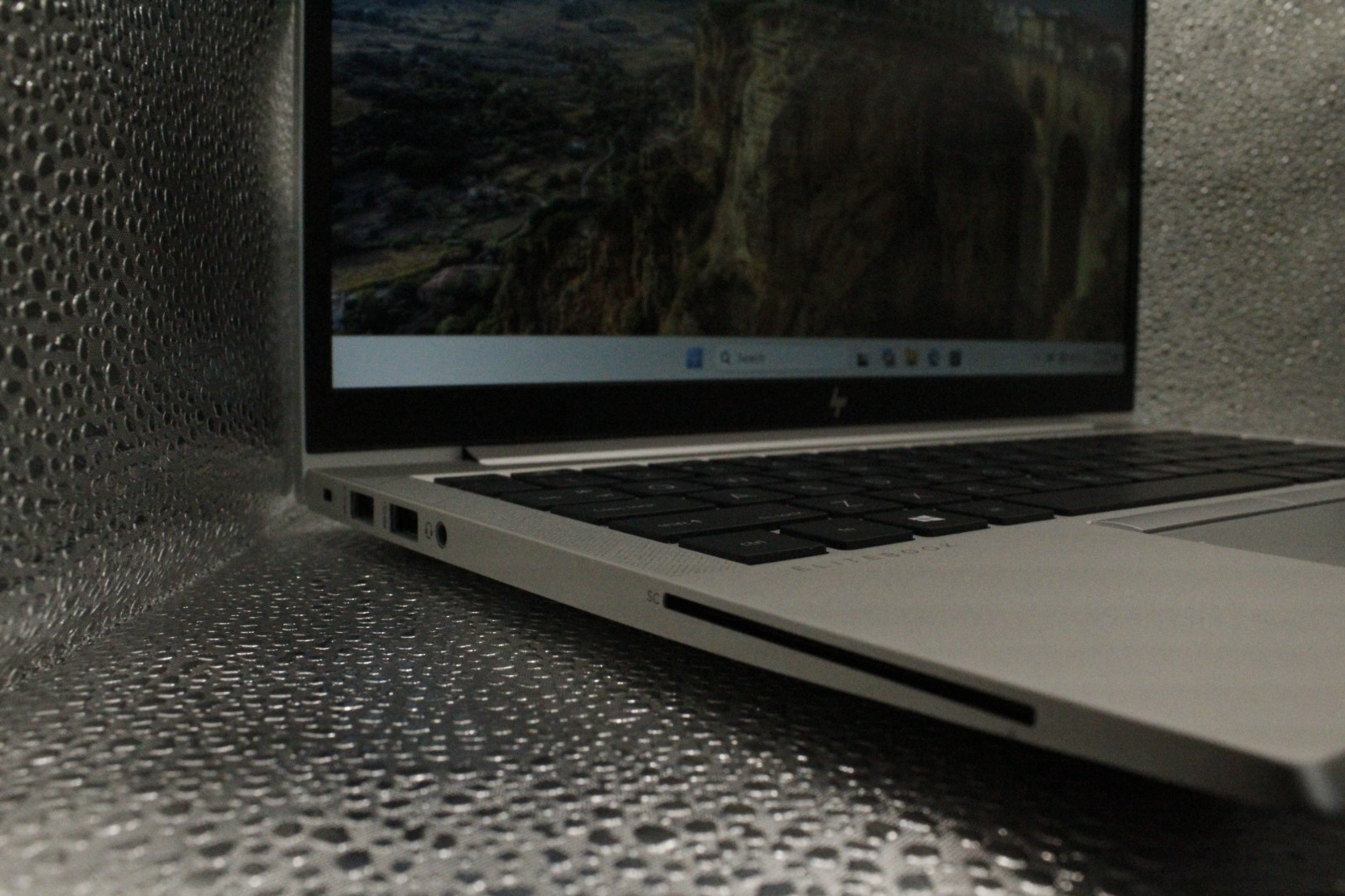 HP ELITEBOOK 845 G7 AMD RYZEN 5 PRO 4650U 16GB Ram 240GB SSD FHD Win11 Pro