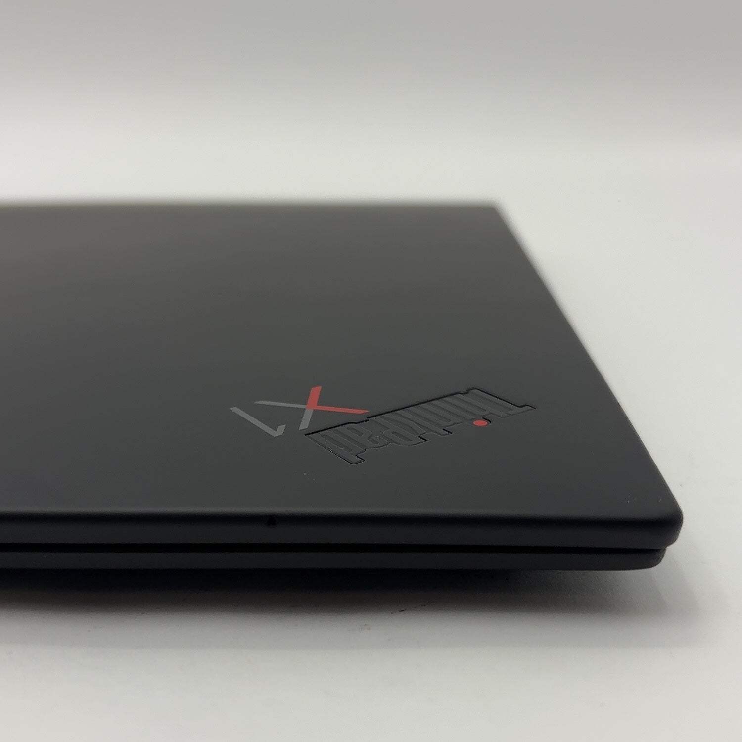 Lenovo ThinkPad X1 Carbon Gen 9 20XW004RUS 14″ i7-1185G7 16GB RAM 512GB SSD