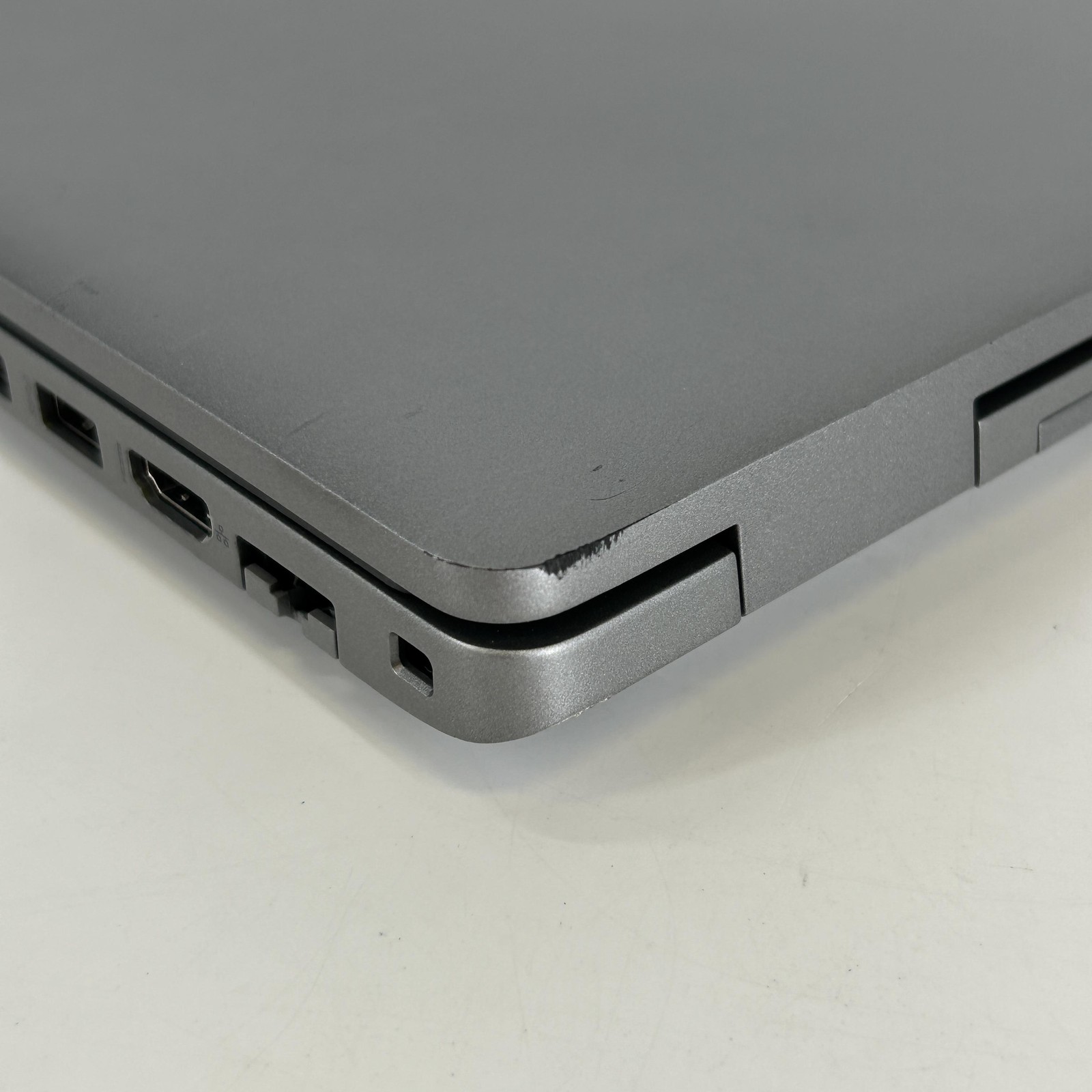 Dell Latitude 5531 15.6 Gray FHD 2.2 GHz i5-12600H 8GB RAM 256GB SSD Good
