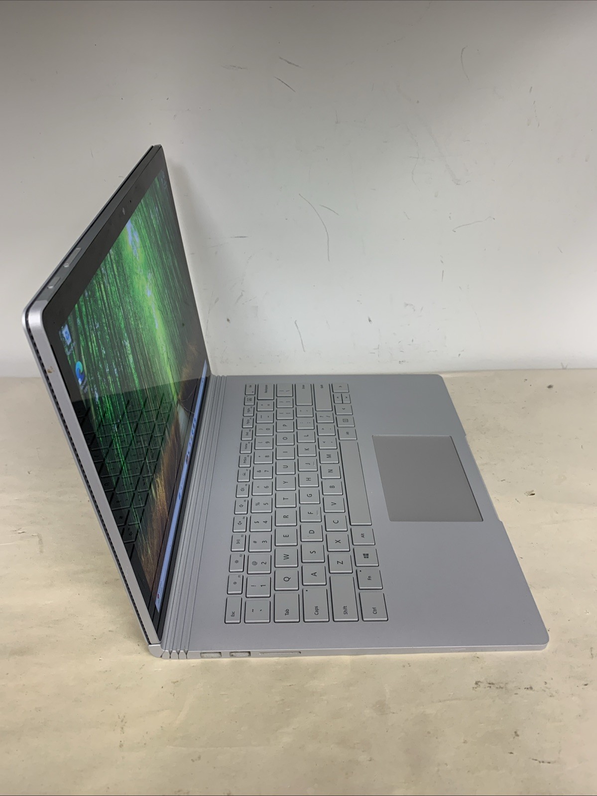 Microsoft Surface Book 2 i5-8350U 8GB RAM 256GB SSD Win11 Pro