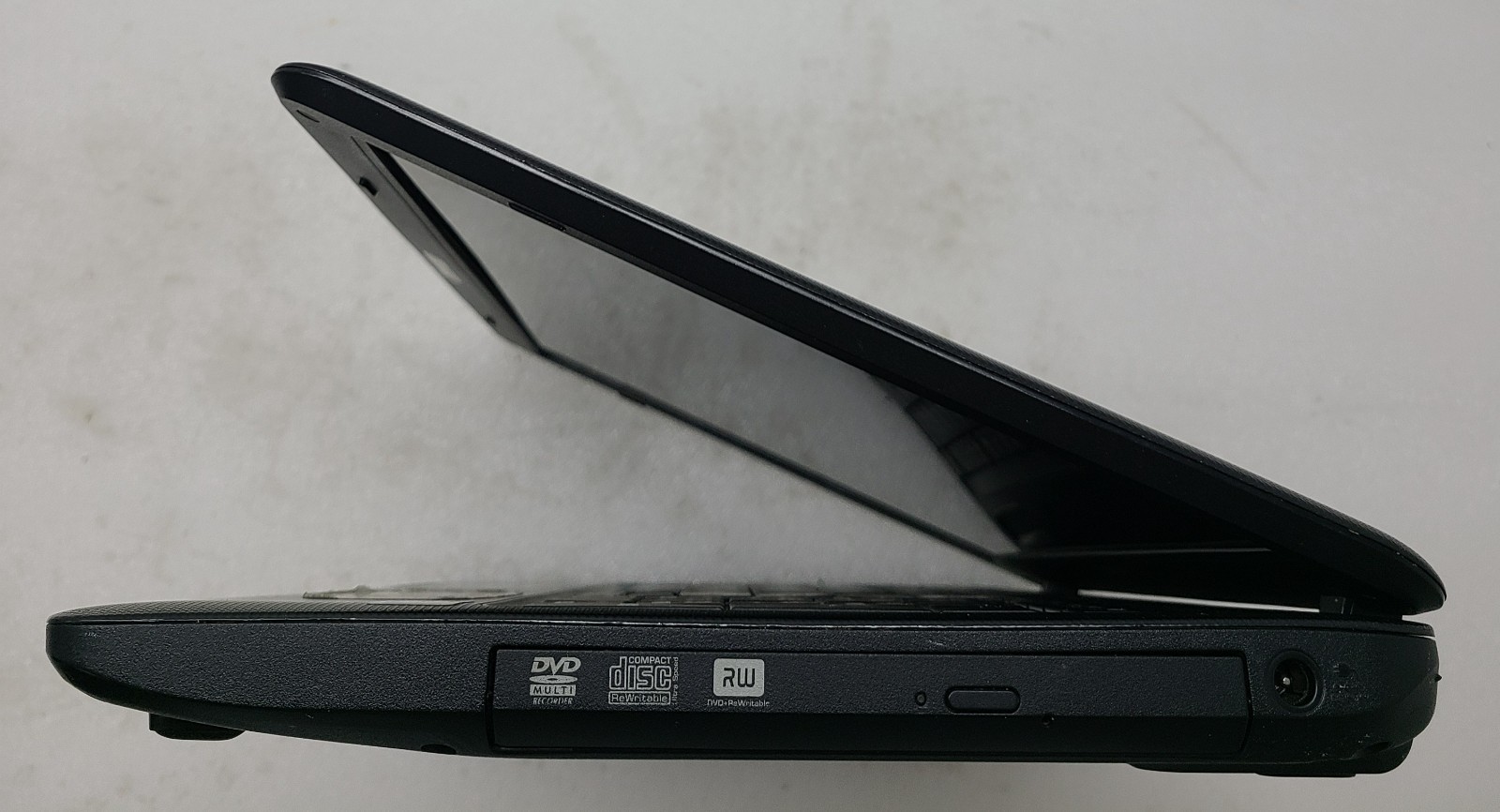 Toshiba Satellite C655-S5061 Laptop Intel i3 M 370 4GB Ram NO HD/OS (FL)