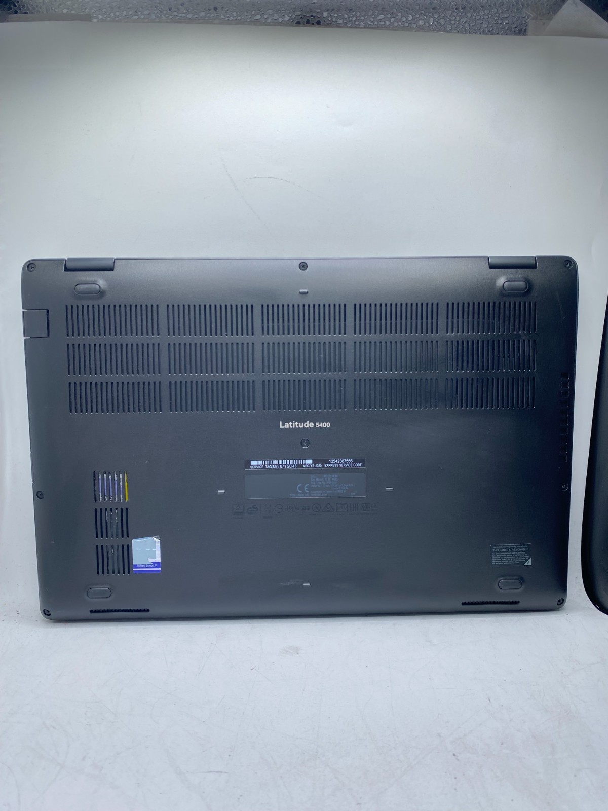Dell Latitude 5400 14″ Intel Core i5-8365U @1.60GHz 8GB RAM 256GB SSD