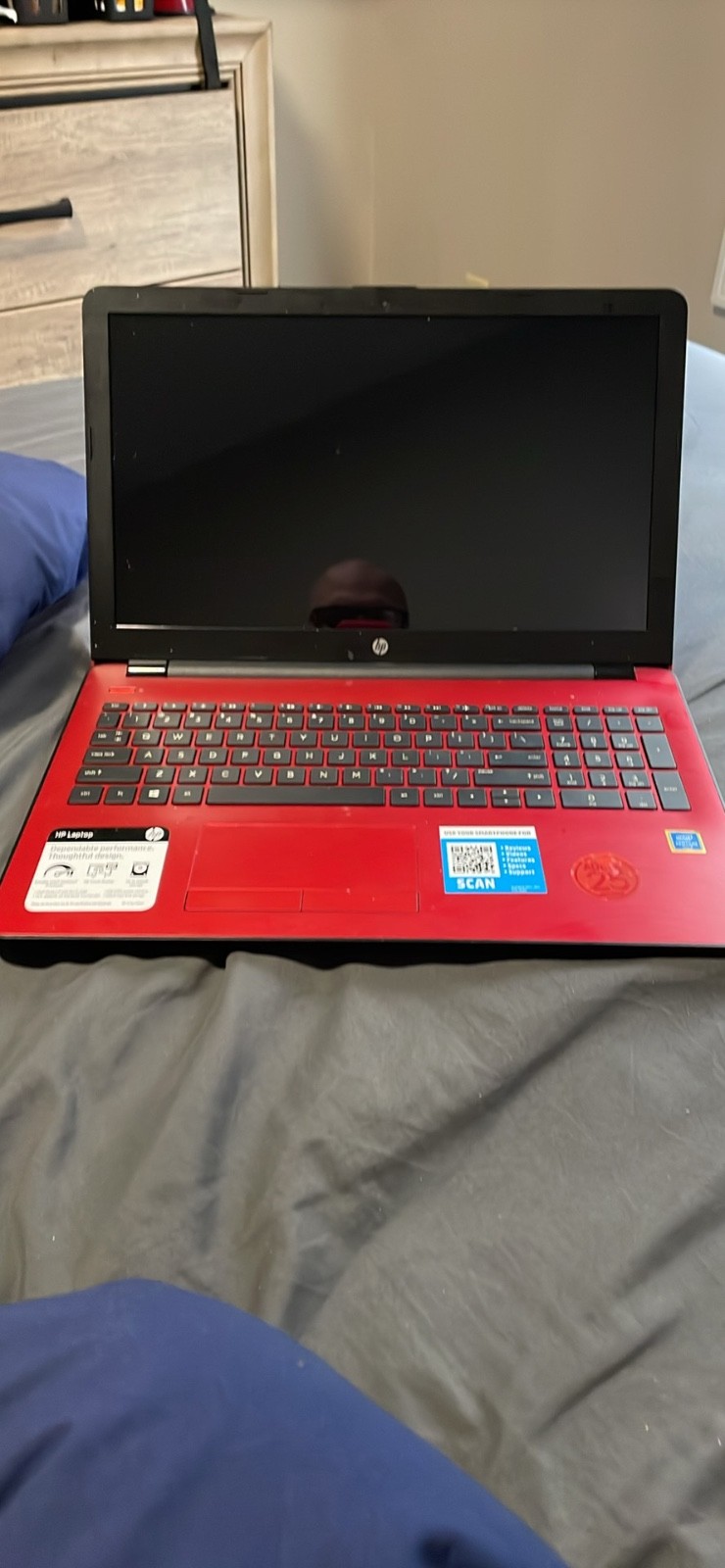 HP 15.6″ (256 GB SSD, Intel Core i3, 4.10 GHz, 8 GB) Laptop – Silver…