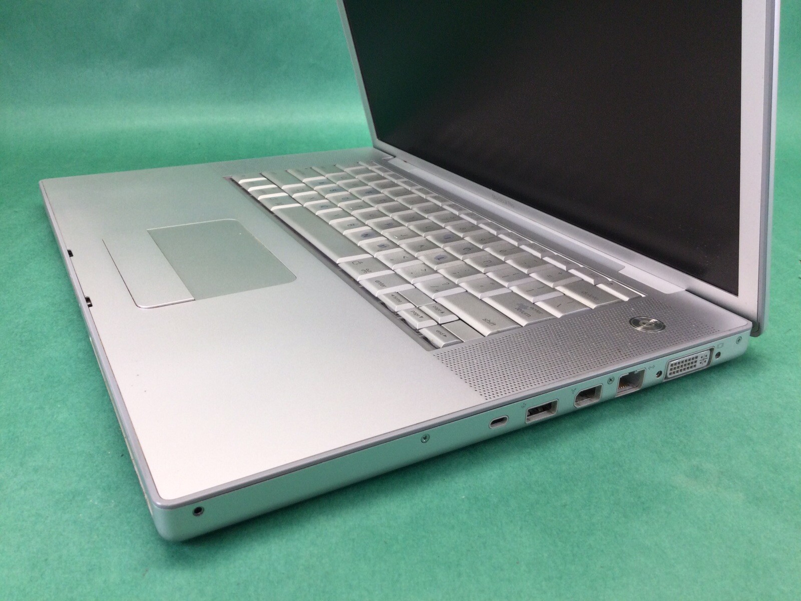 Apple MacBook Pro A1150 – 15.5” Laptop – UNTESTED