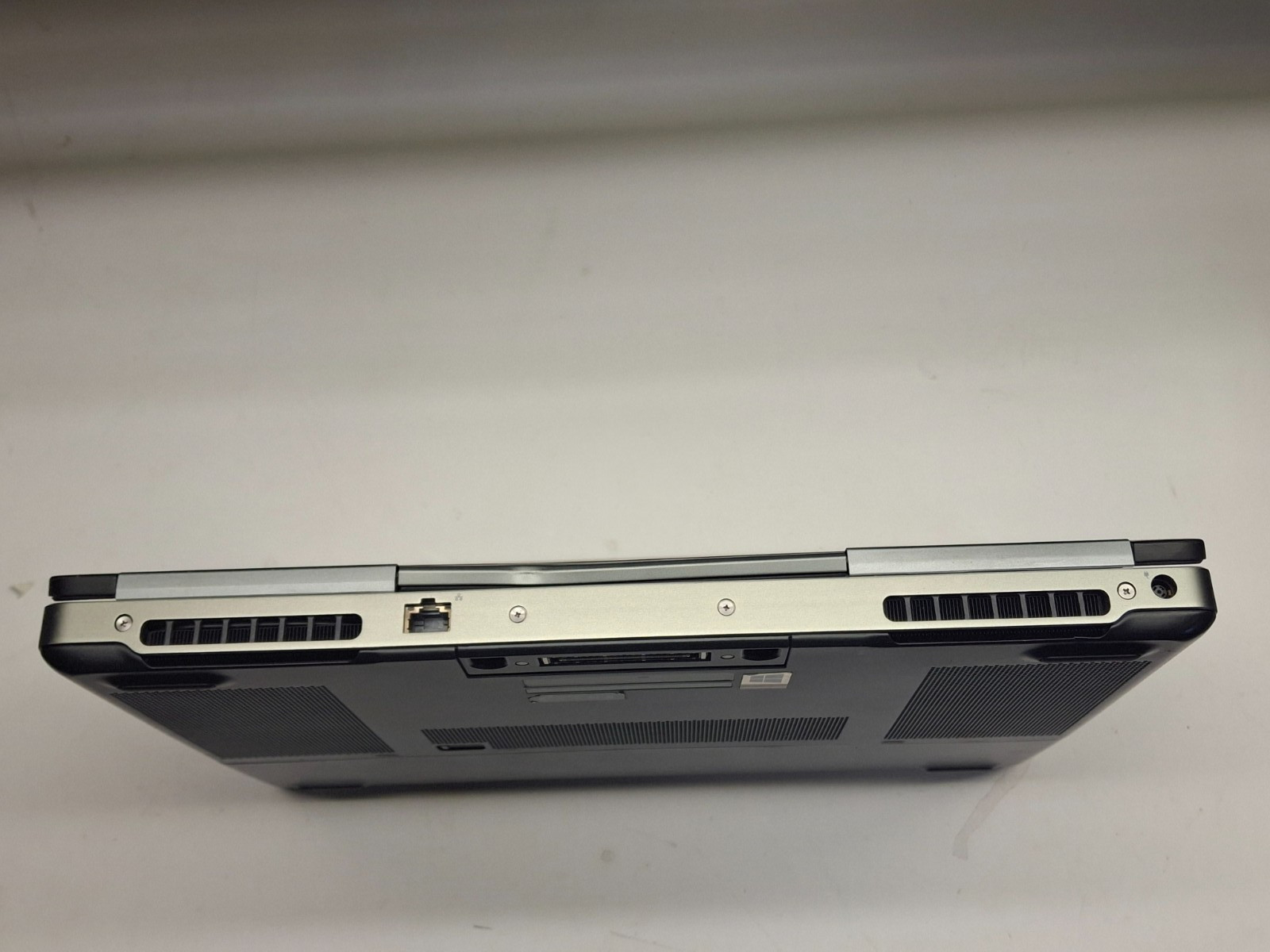 Dell Precision 7520 15.6″ FHD i7-7820HQ 2.90GHz 32GB 256GB SSD Quadro M2200