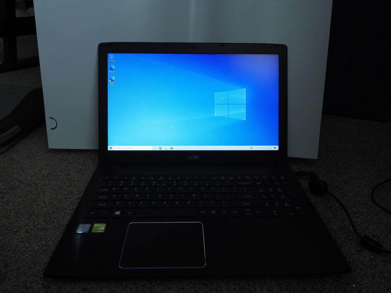 Acer Aspire E15 E5-575G 15.6″ 1TB+256GB-SSD 16GB Win10 Gaming Laptop w/ Charger