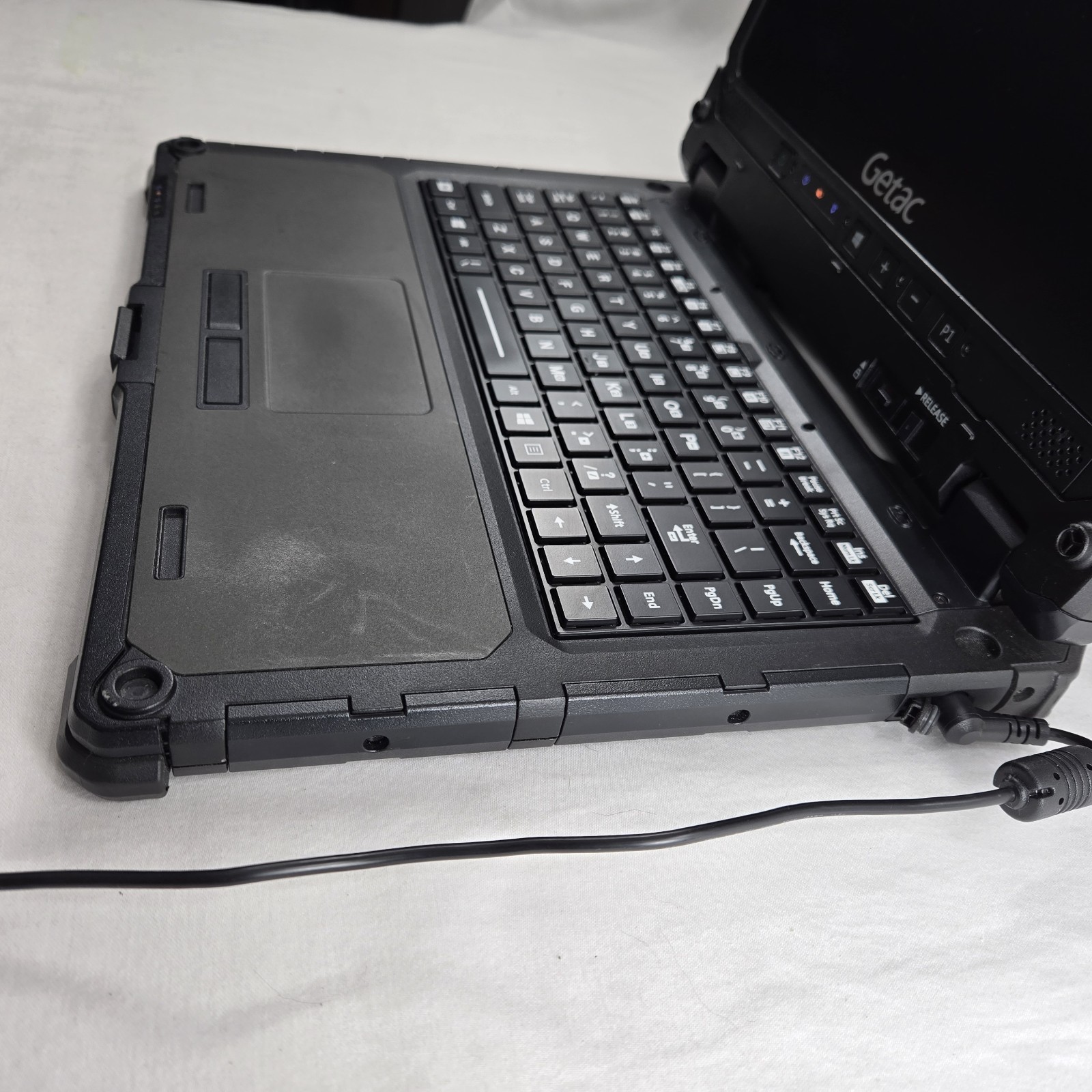 Getac K120 Toughbook i5-8250U 1.60GHz 256GB SSD 16GB Ram – 4G – GPS – Kyb LITE