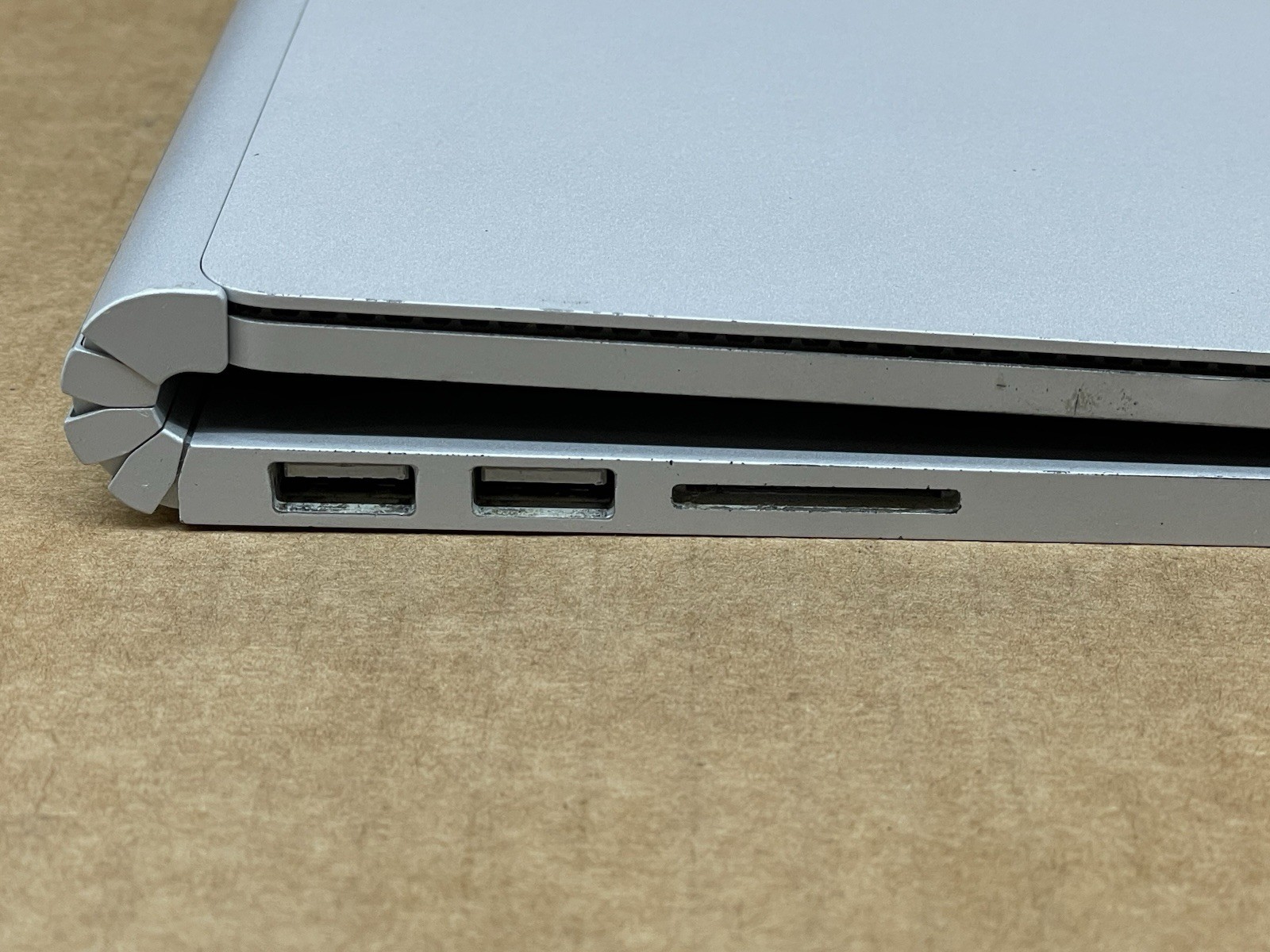 Microsoft Surface Book 3 i5-1035G7@1.20GHz 8GB RAM 256SSD Windows 11 *READ*
