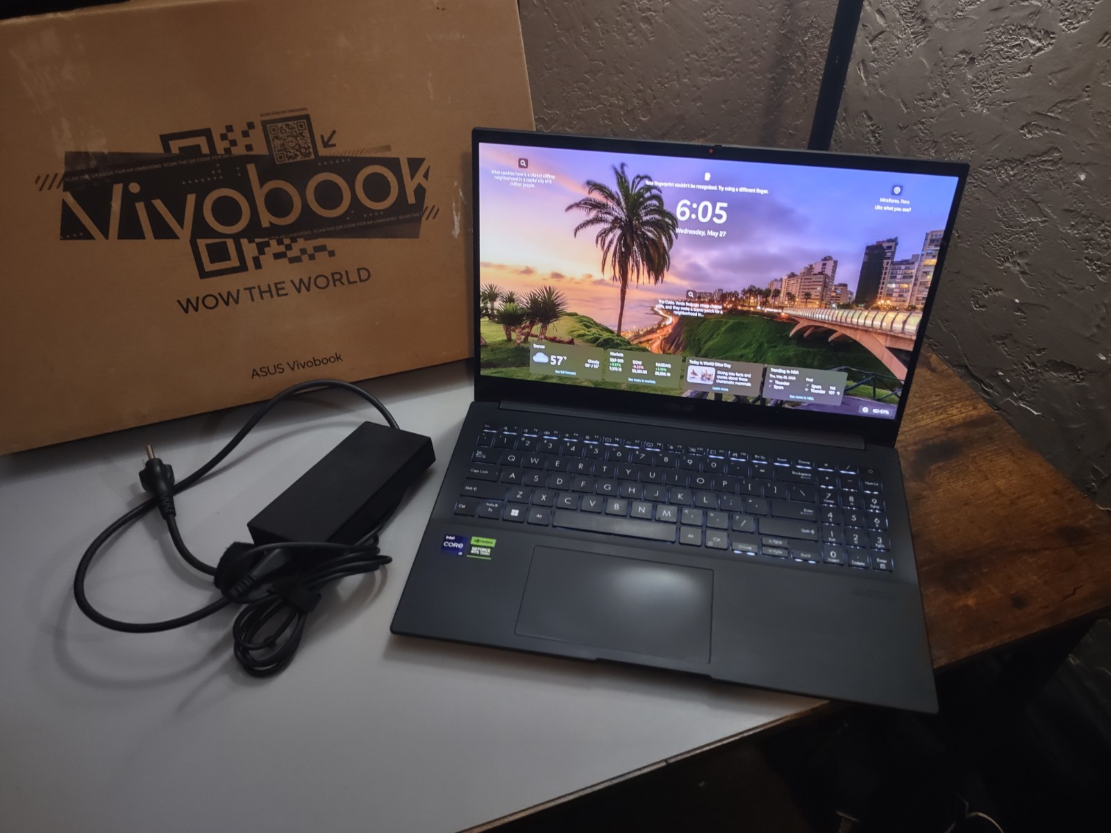 ASUS Creator Q540V 2.8k OLED I9-13900h RTX 3050 32GB DDR5