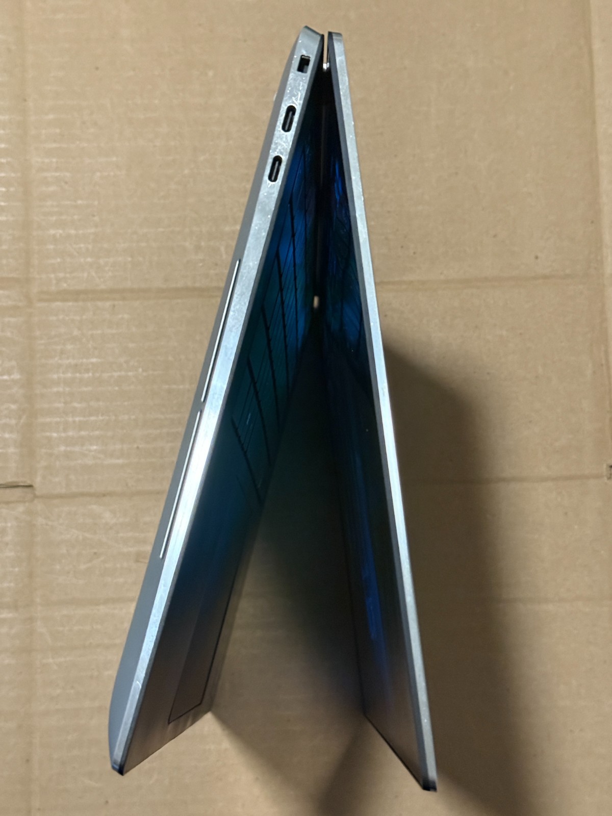 Dell XPS 15 9520 i9-12900HK OLED 32GB 512GB SSD GeForce RTX 3050 Ti Touchscreen