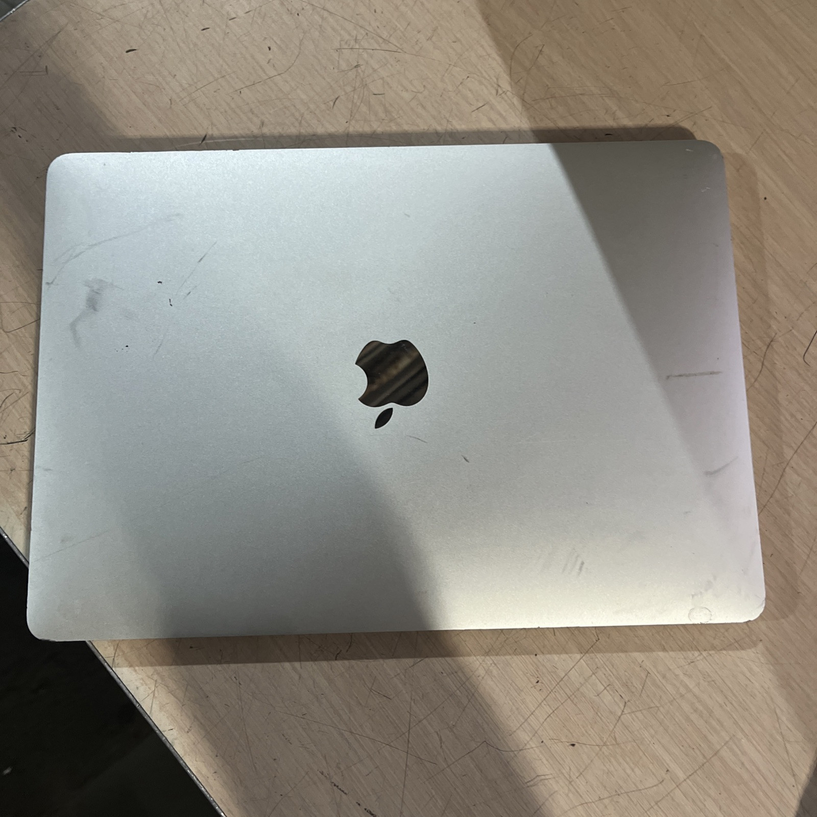 APPLE MACBOOK PRO 13″ MID-2017 CORE I5-7360U 2.3GHZ 8GB RAM NO HD