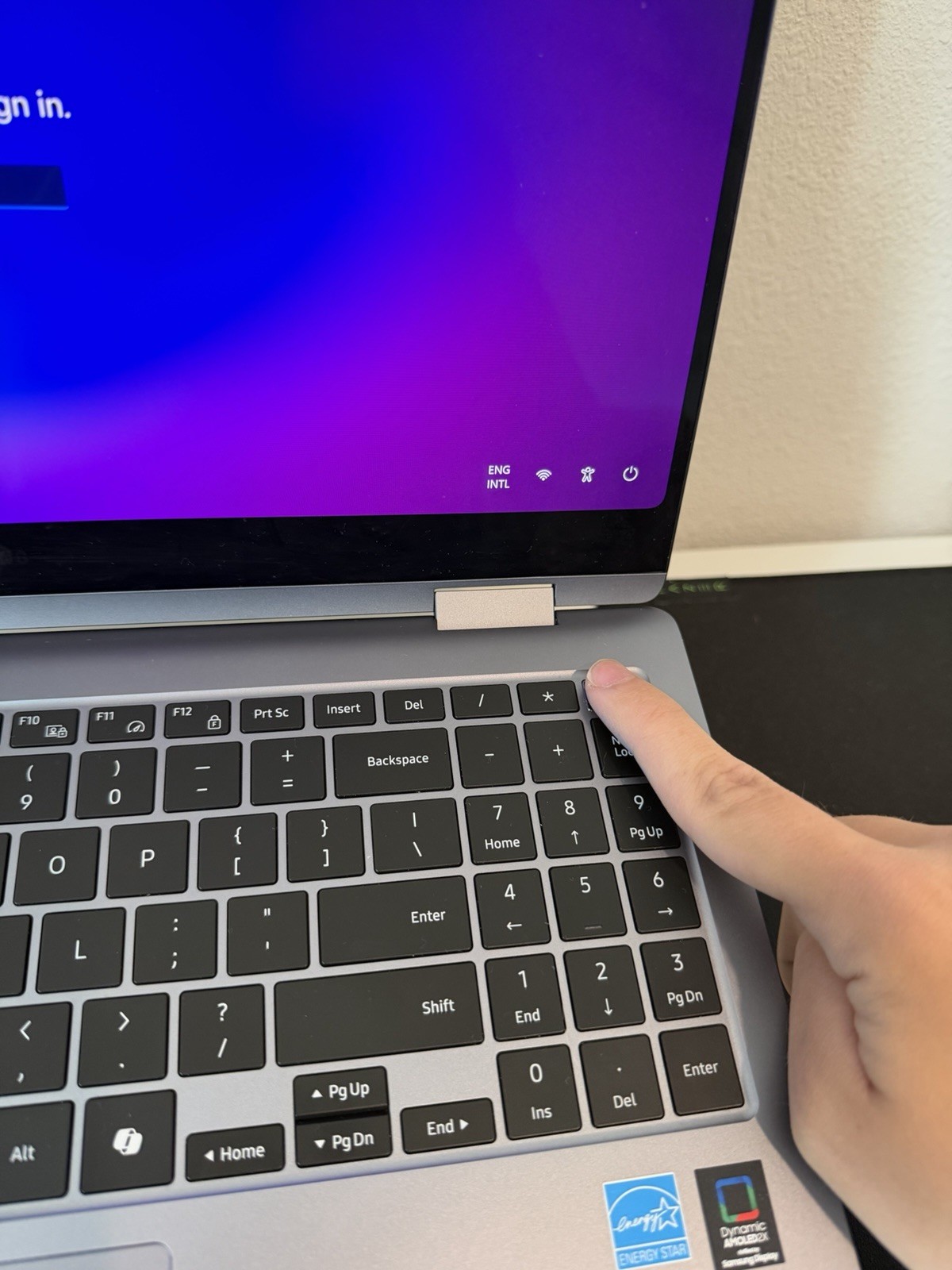 Samsung Galaxy Book4 Pro 360 Laptop 16″ 3K AMOLED, 2-in-1, Ultra 7, 1TB