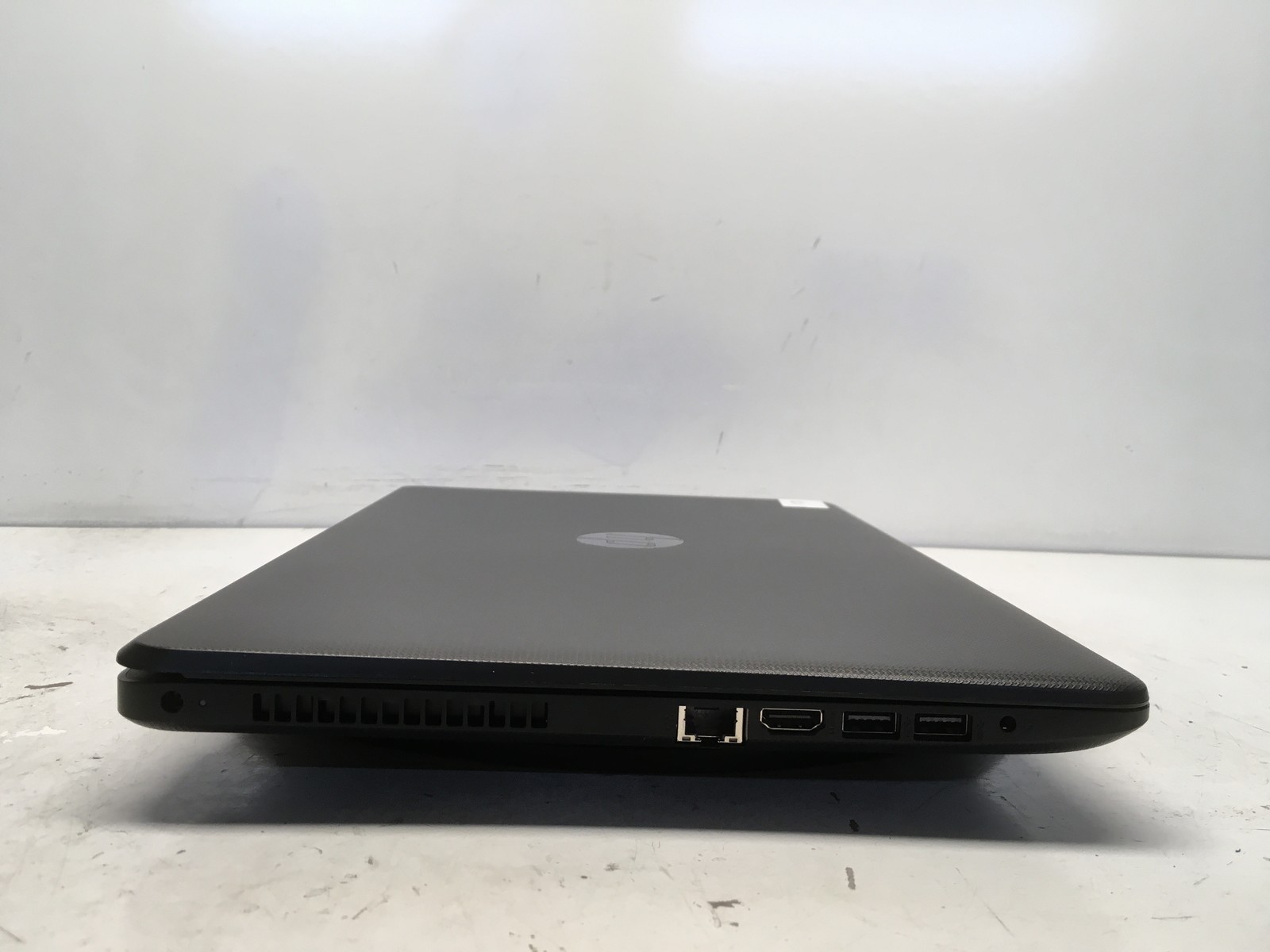 HP 15-BS212WM Intel Celeron N4000 1.1GHz 4 GB NO HDD No Batt