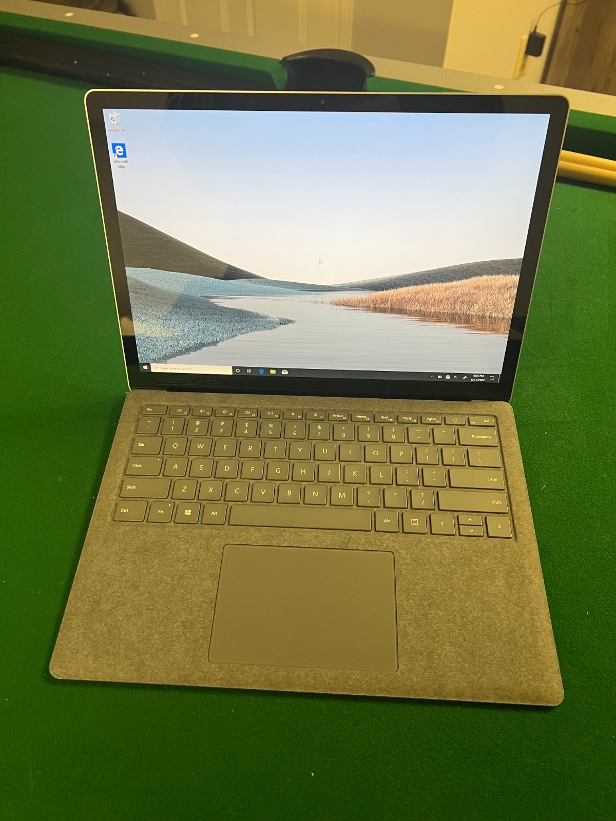 Microsoft Surface Laptop 3 – 13.5″ Touch Intel i5-1035G7 8GB RAM 128GB SSD