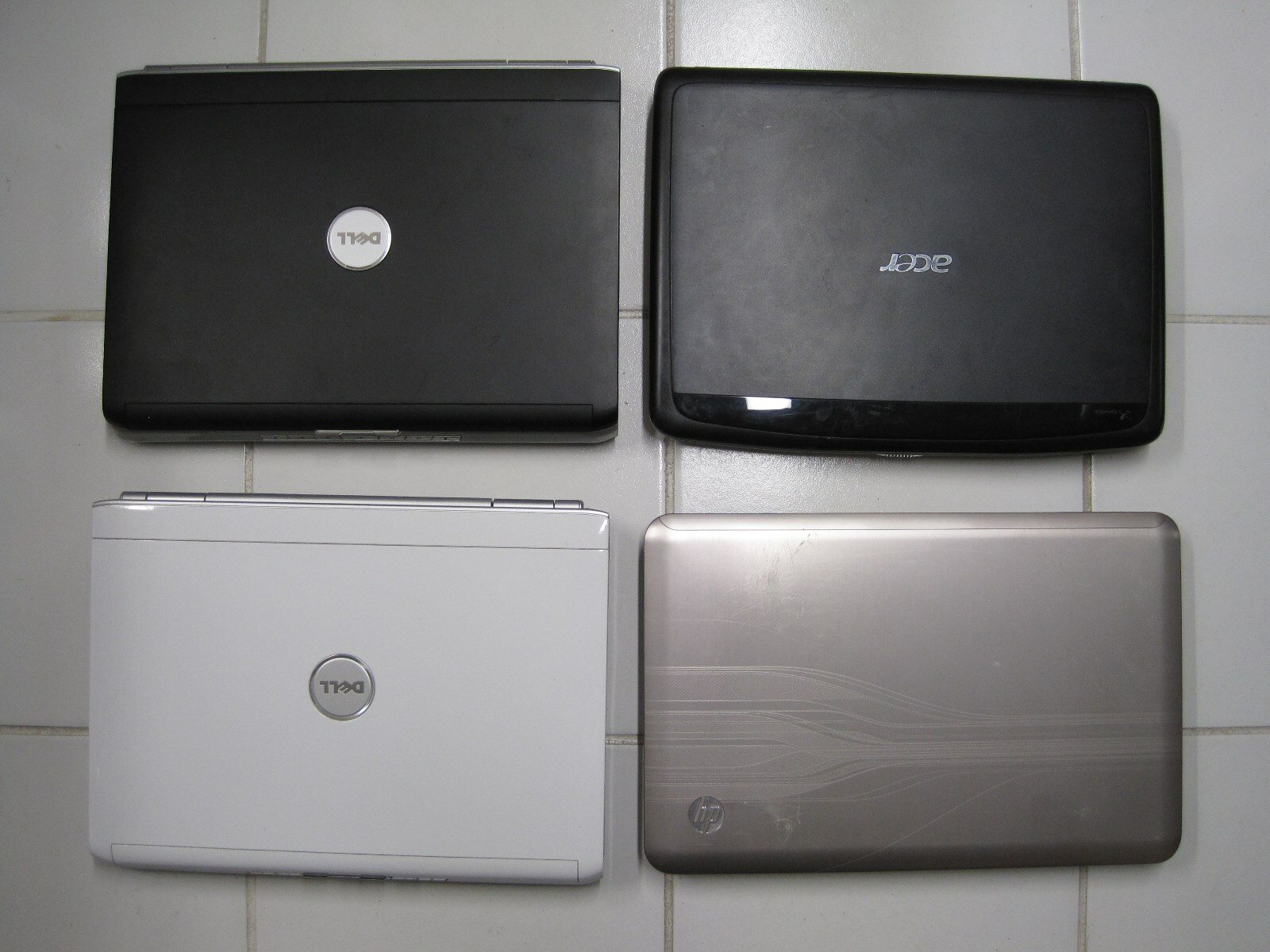 Lot of 4 Laptop- Dell Inspiron 1520 1521 HP Pavilion dv6-3025dx Acer Aspire 5315