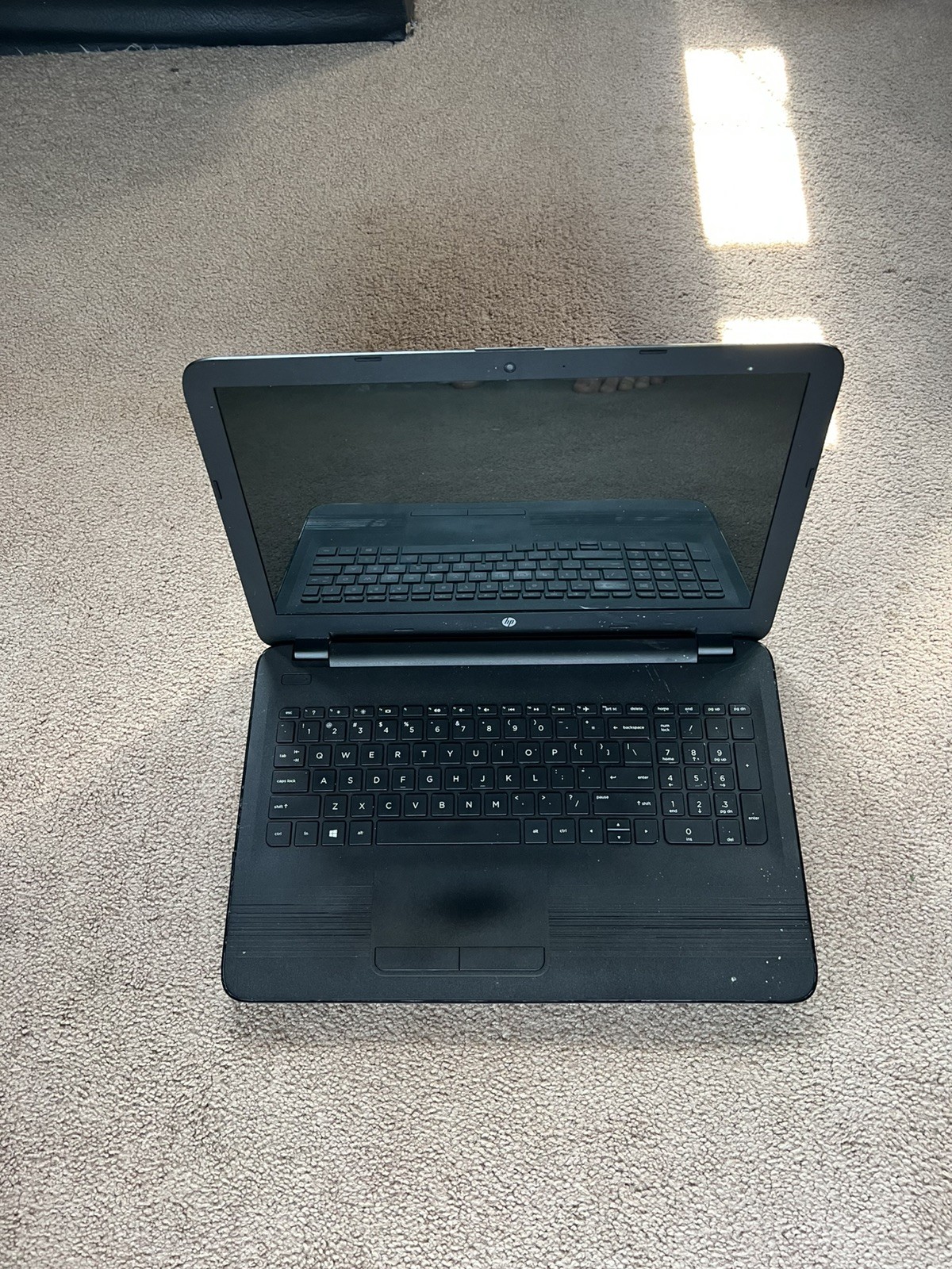 HP 15-Series Laptop | For Parts or Repair | 15.6″ Screen | No Hard Drive