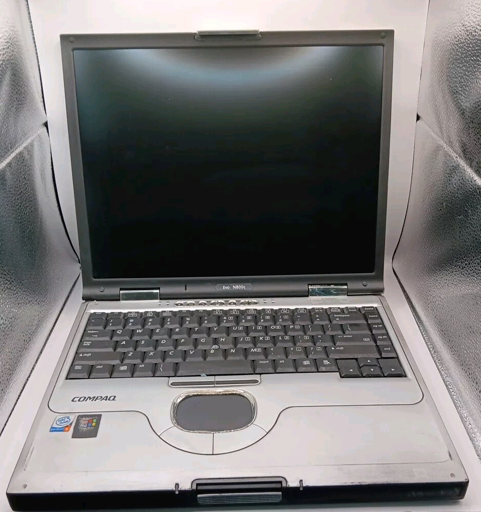 14″ Compaq Evo N800c Intel Pentium 4 2.0GHz/1GB RAM/DVD/No HDD/Cord