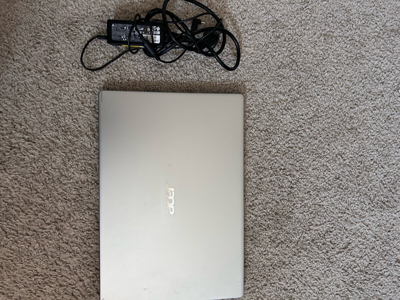 Acer Aspire 5 A515-46-R14K 15.6″ (128GB SSD, AMD Ryzen 3 3350U, 2.1GHz, 4GB RAM)