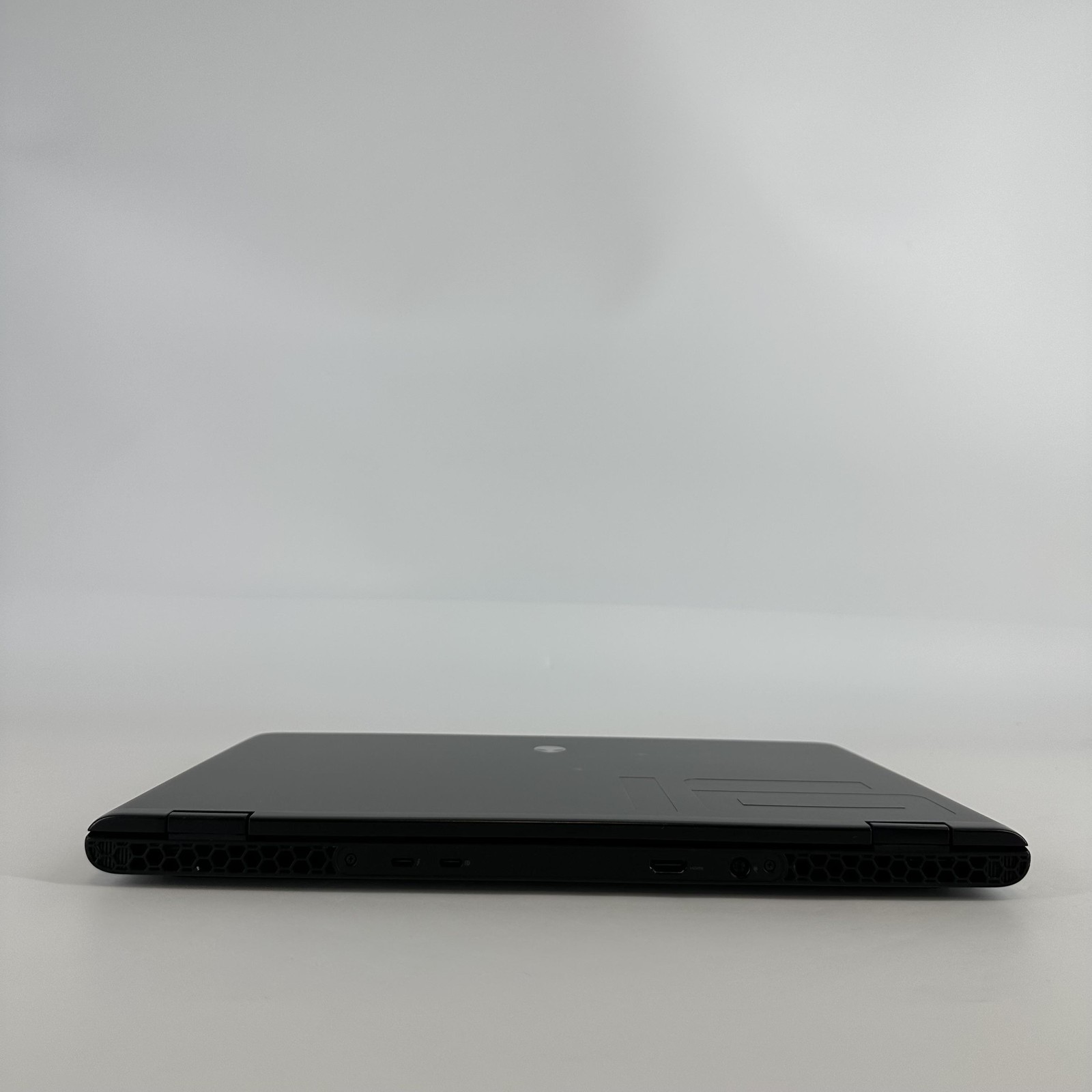 Dell Alienware M16 R2 240Hz QHD+ 1.4 GHz Ultra 7 155H 16GB 1TB SSD RTX 4070 Good