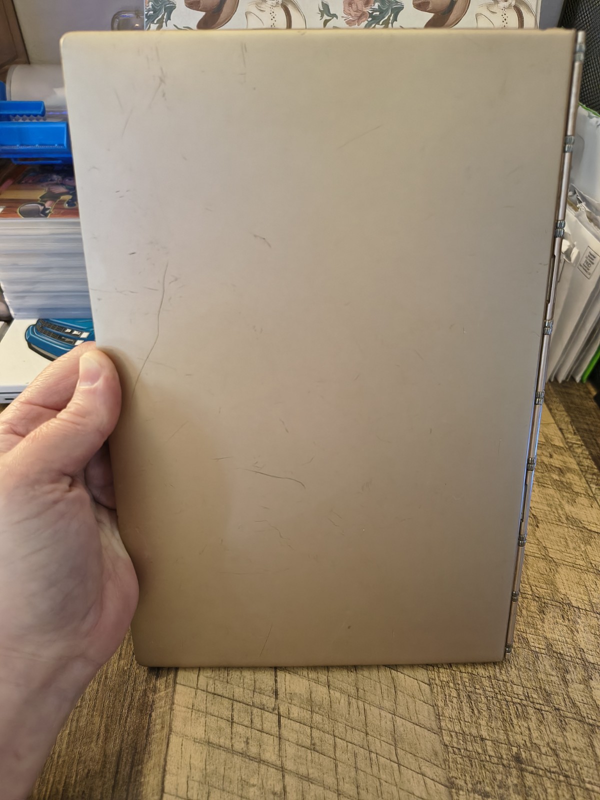 Lenovo Yoga Book YB1-X90F 64GB Wifi 10.1 In Champagne Gold Used